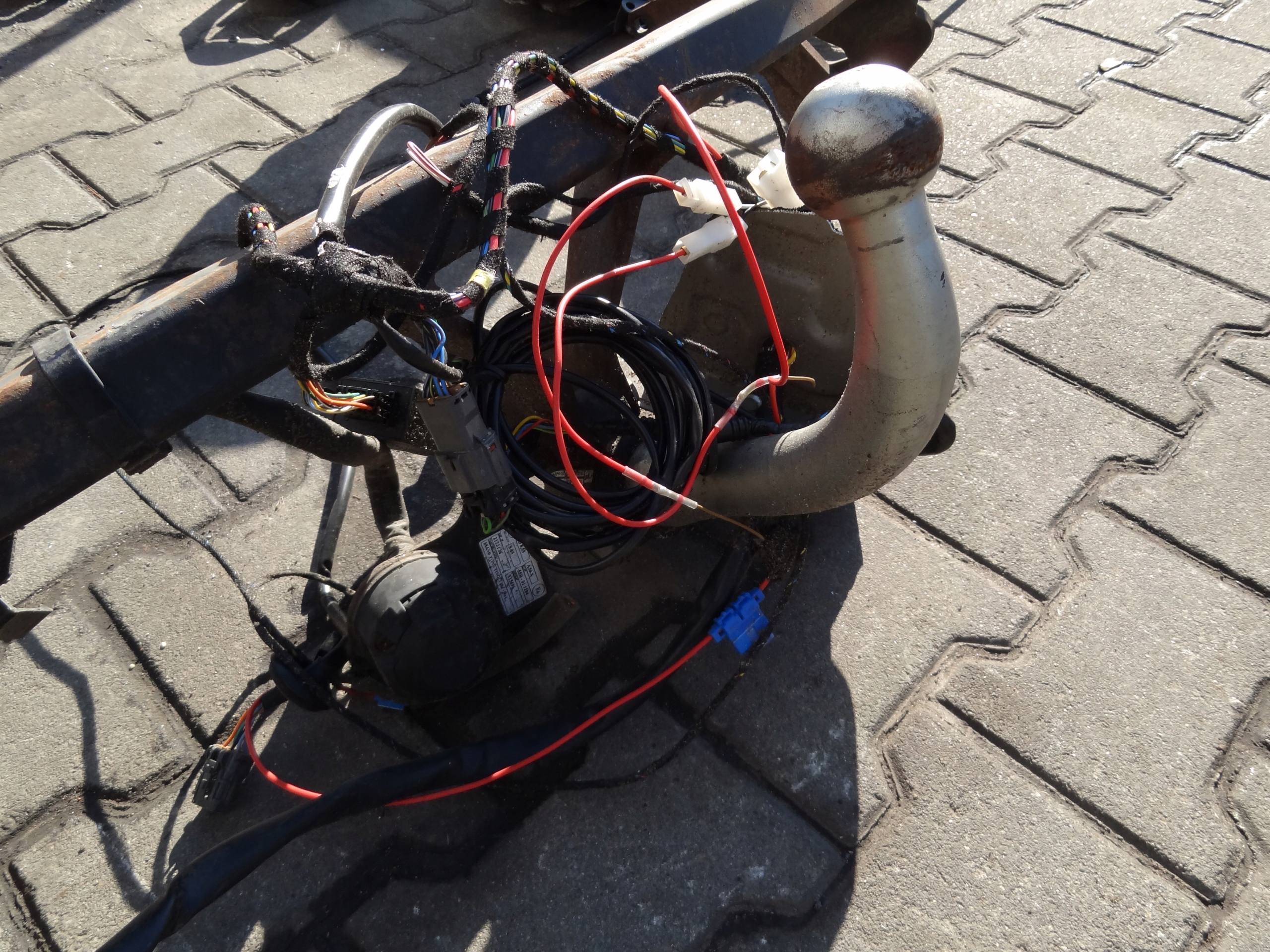 SSANGYONG XLV 2016 HAK HOLOWNICZY WIAZKA ORYGINAL Producent inny