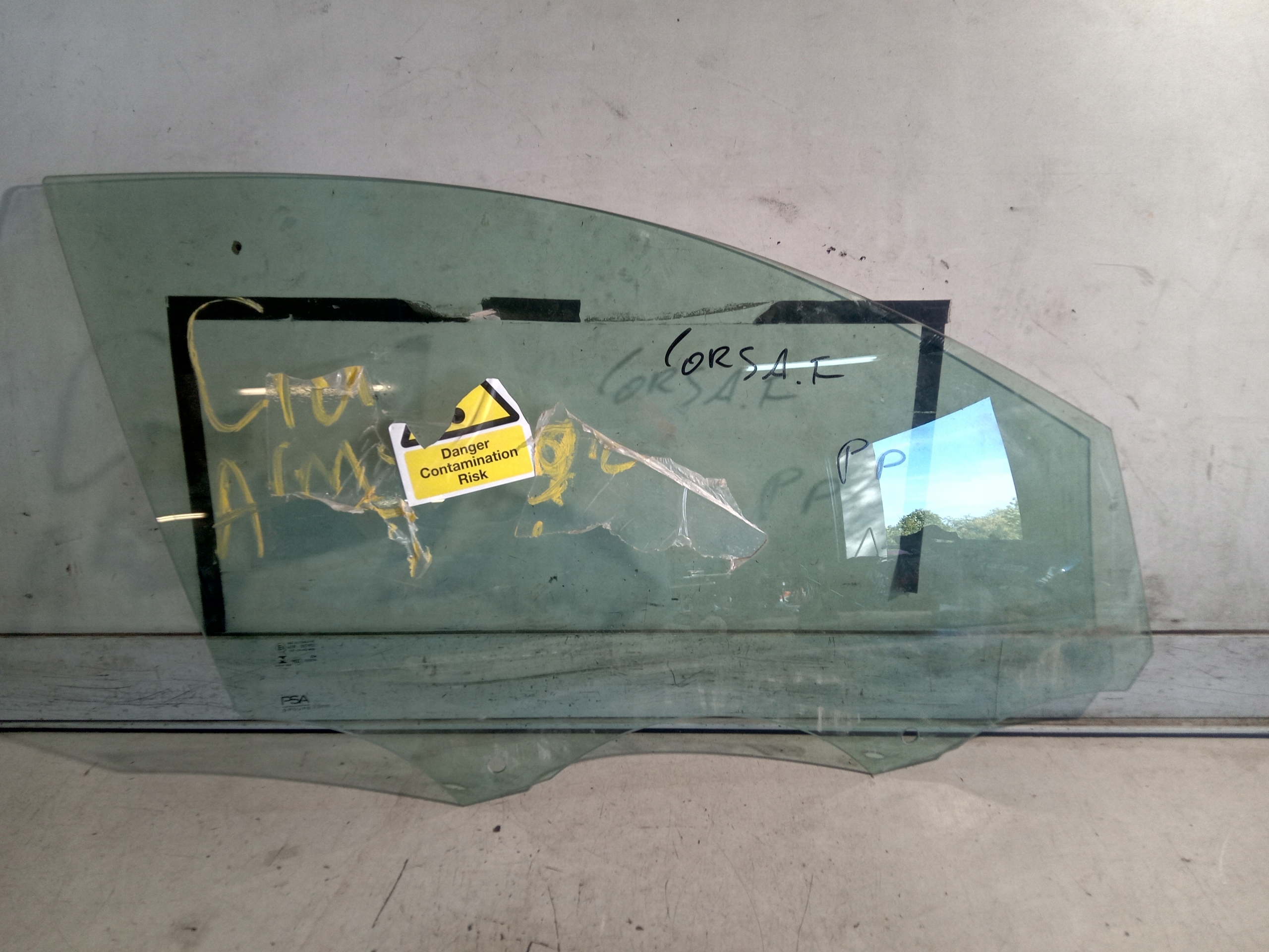 OPEL CORSA F СТЕКЛО ДВЕРИ ПРАВЫЙ ПЕРЕДНИЙ 20