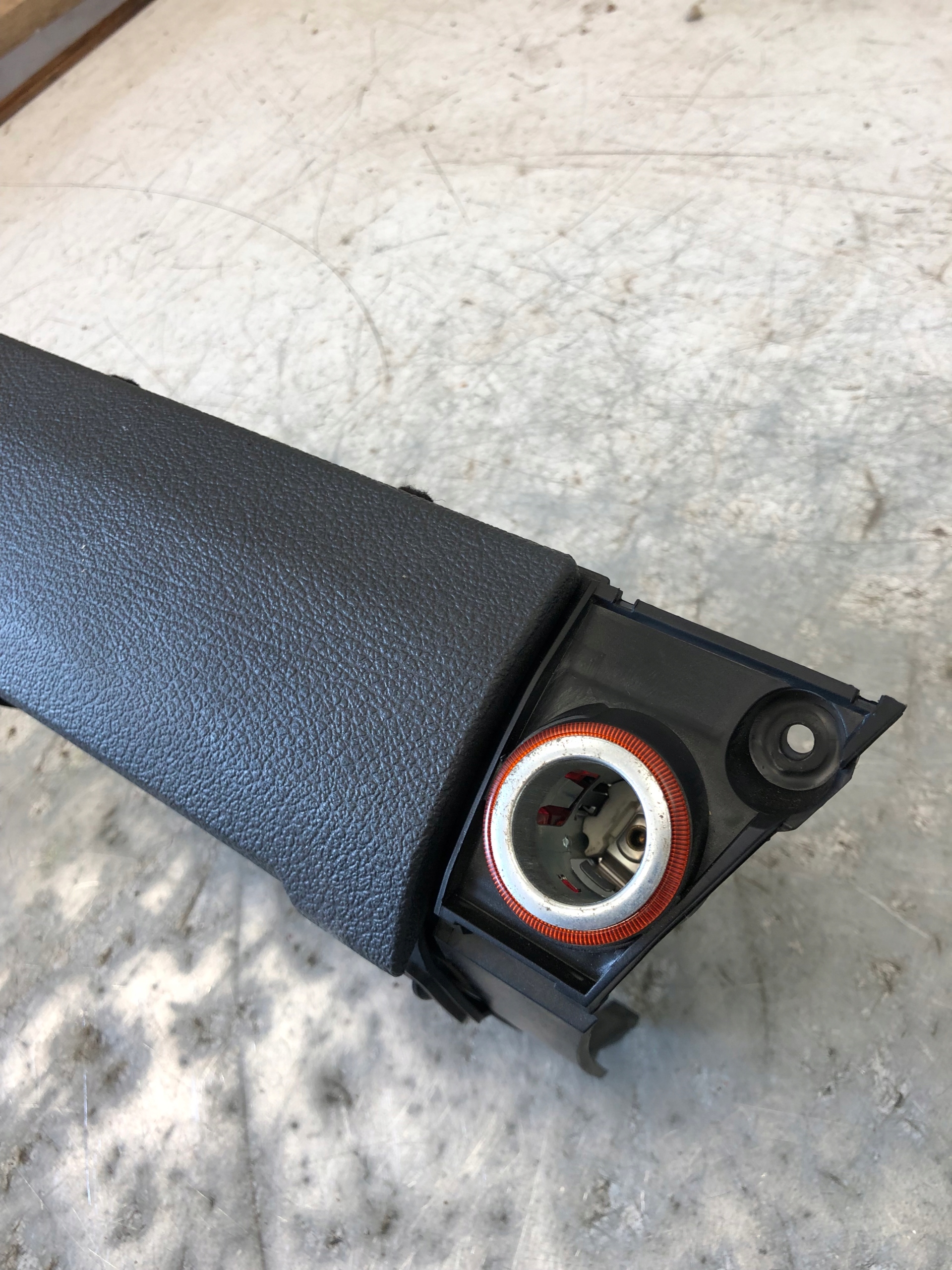 ashtray passenger compartment VW TOURAN 1T1857961