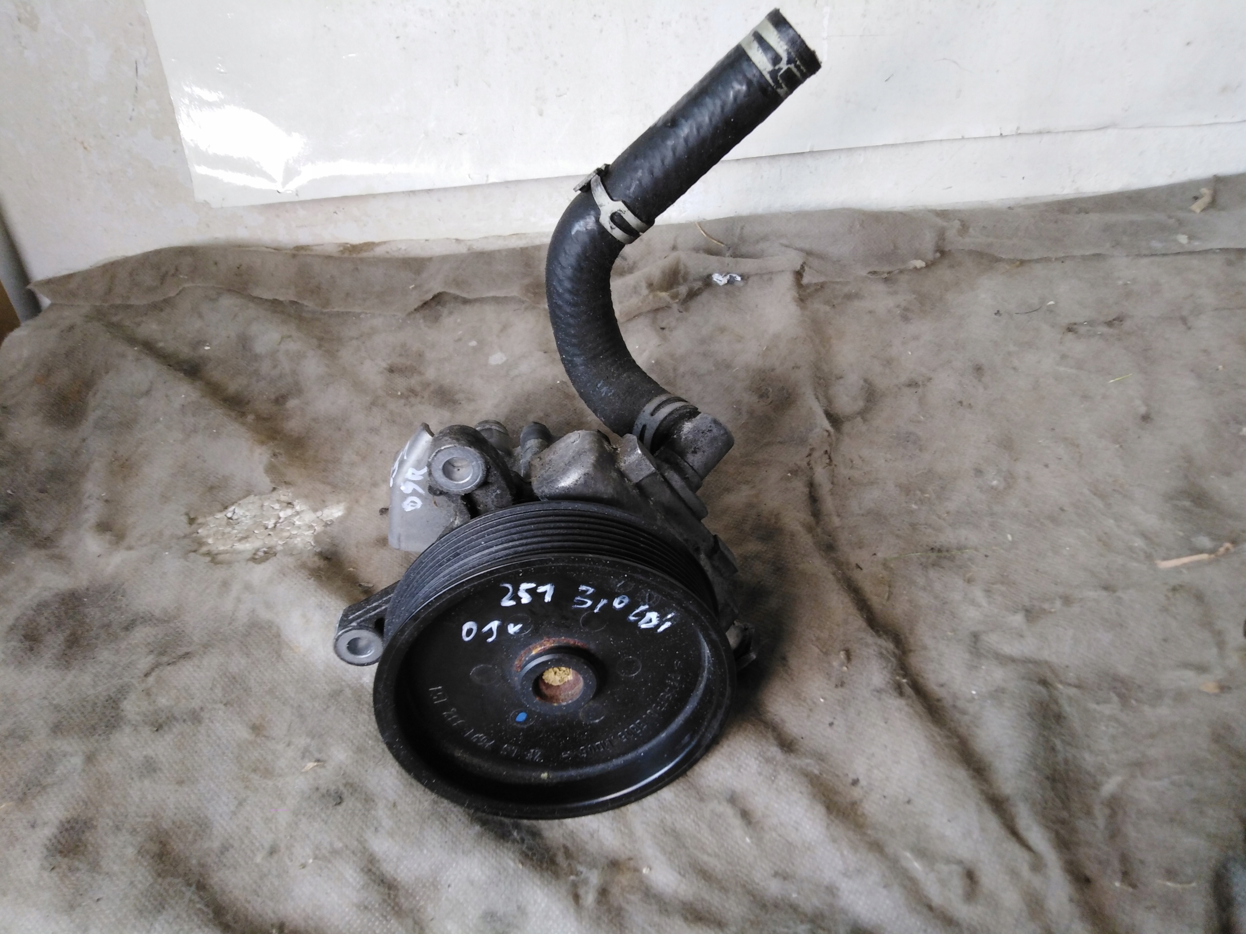 MERCEDES R W251 W164 POMPA WSPOMAGANIA 3,0 CDI 642