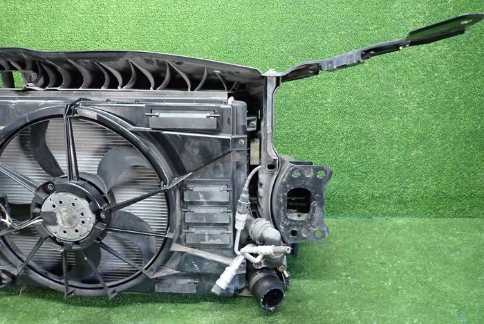 VW GOLF 1.9 TDI support panel for radiators sider radiator 5K0805599D