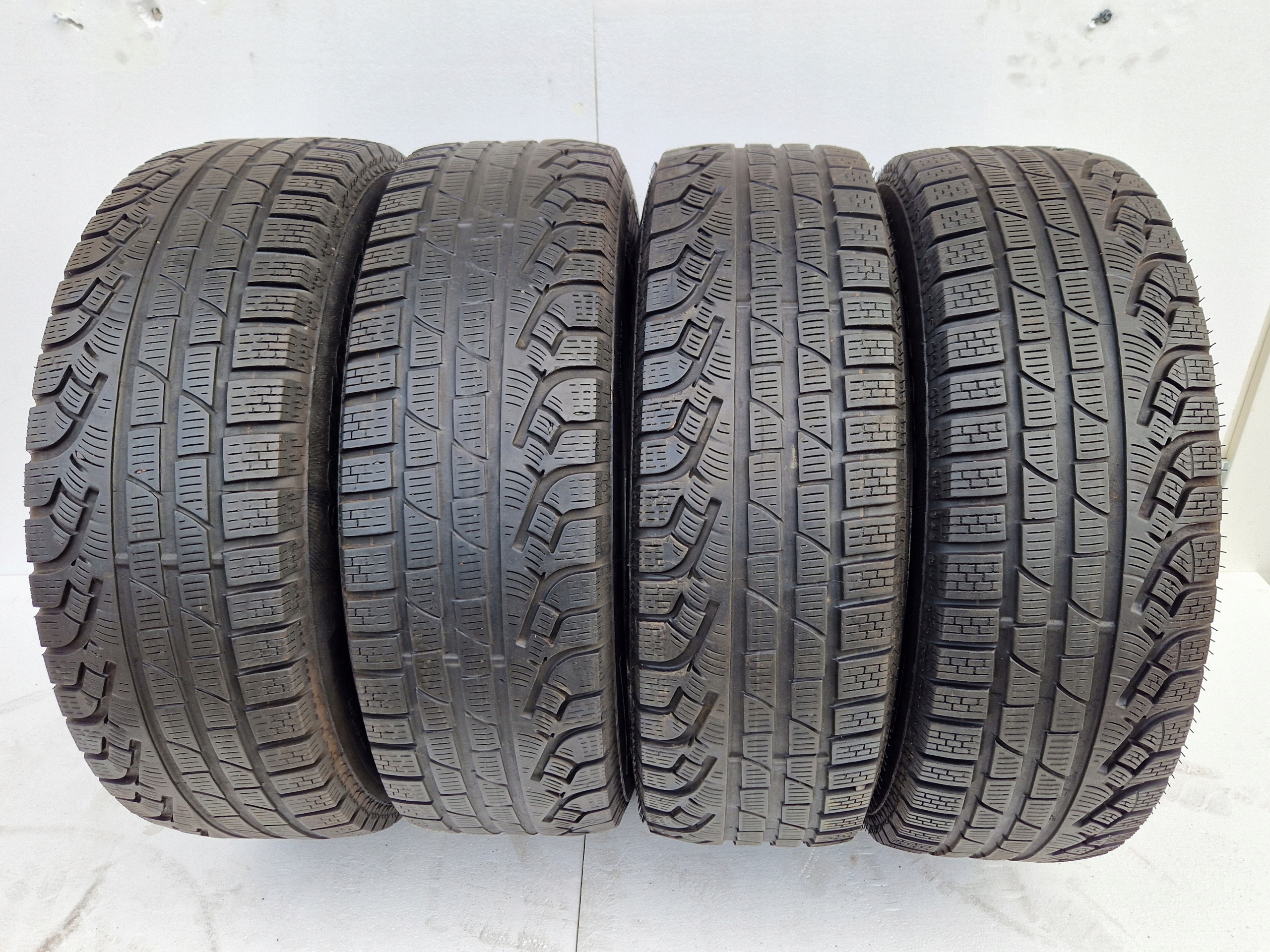 Opony Pirelli Sottozero Winter 210 225/65r17 102H