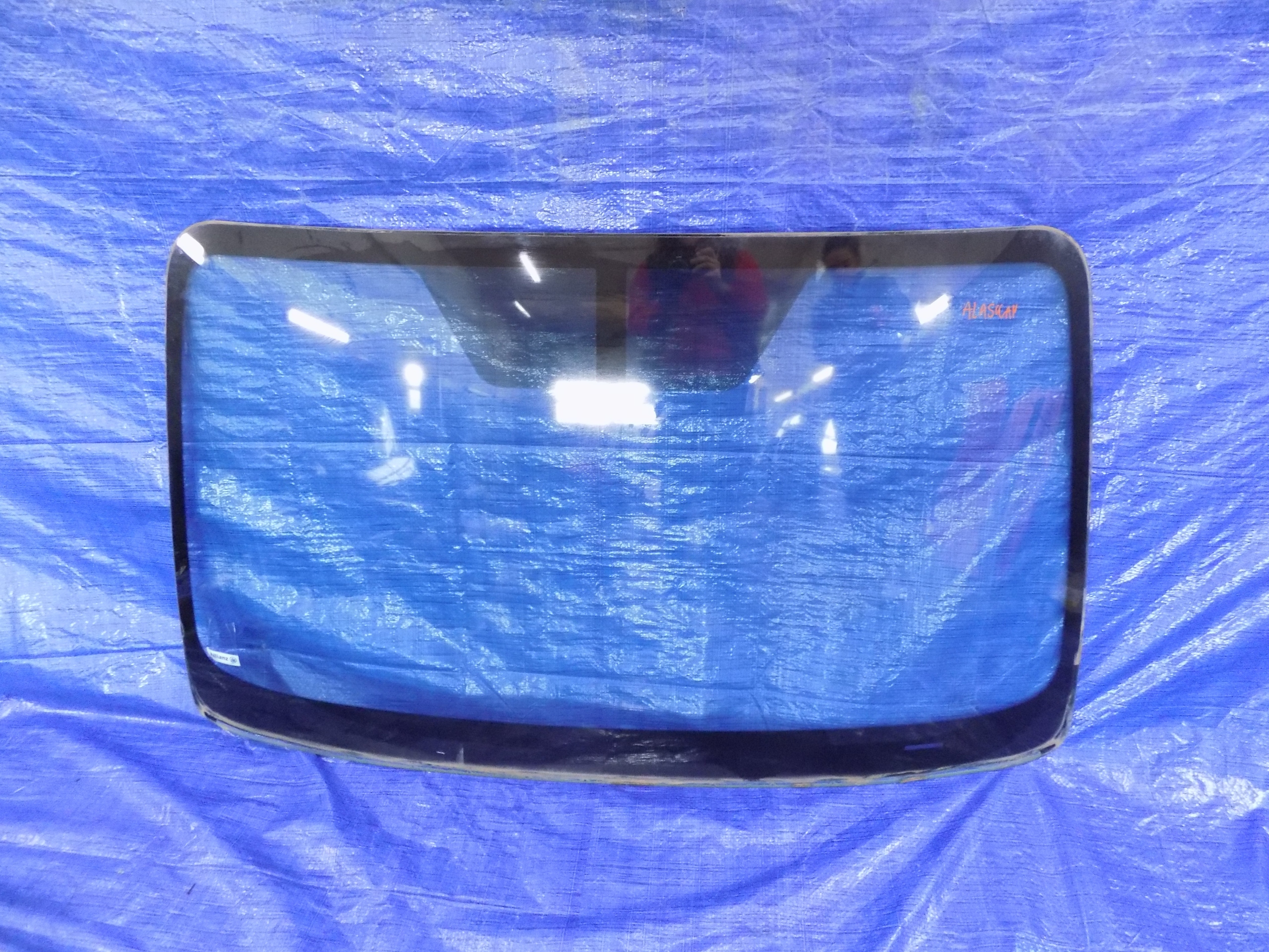 SZYBA CZOŁOWA NAVARA D23 NP300 ALASKAN