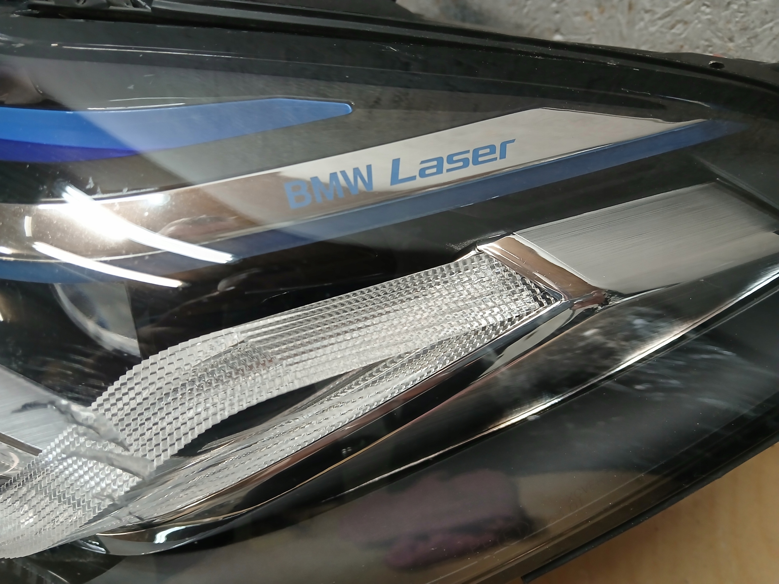 light front left BMW 5 V G30 G31 LIFT LASER 5A388D5-04