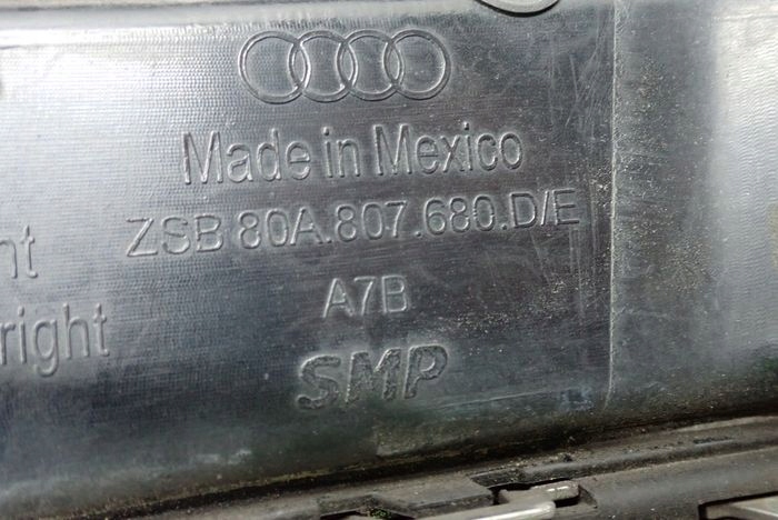 AUDI Q5 S-LINE 16- grid of a bumper right front
