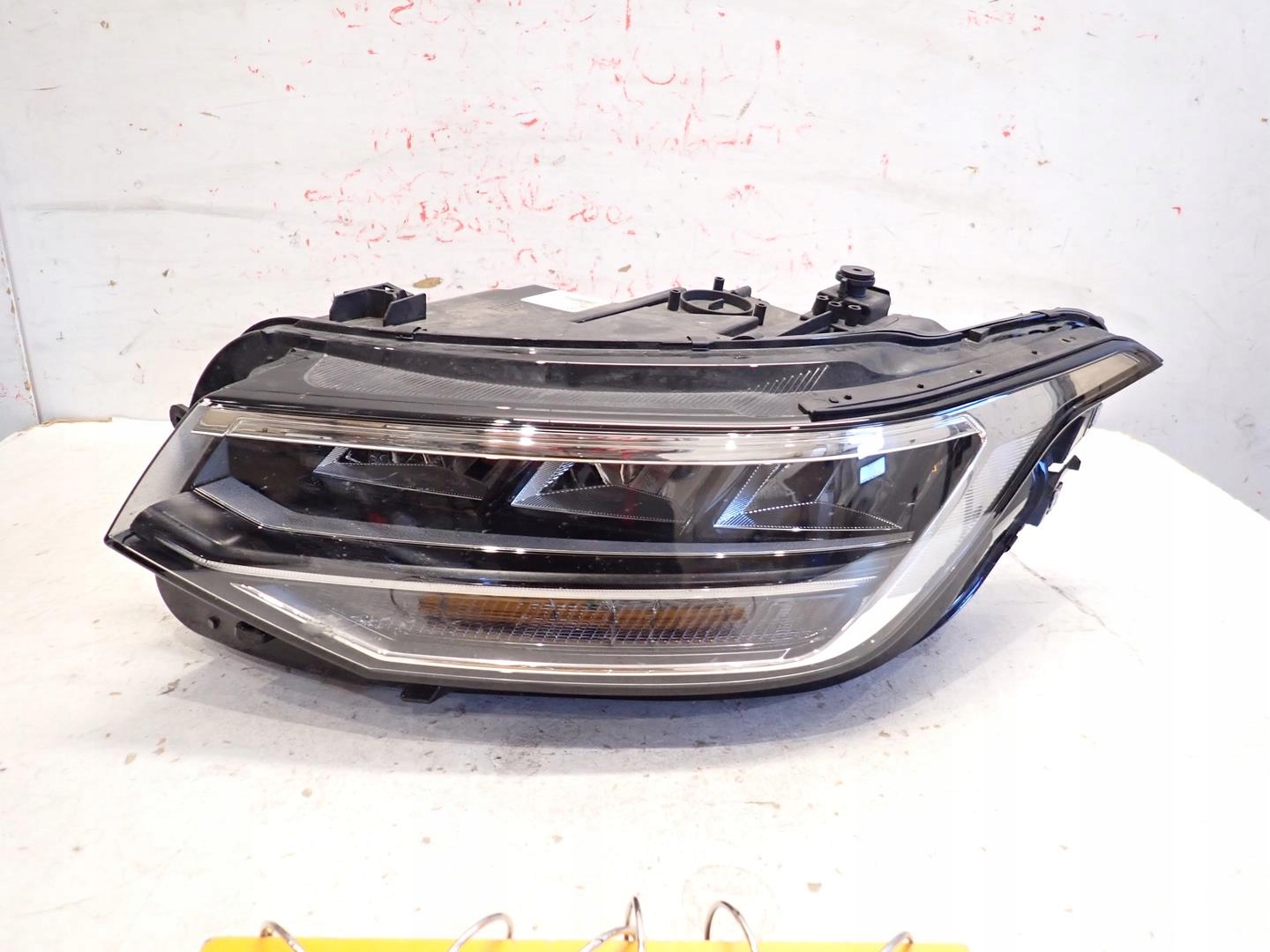 light front front left VW TIGUAN II LIFT 2020- FULL LED 5NB941035G