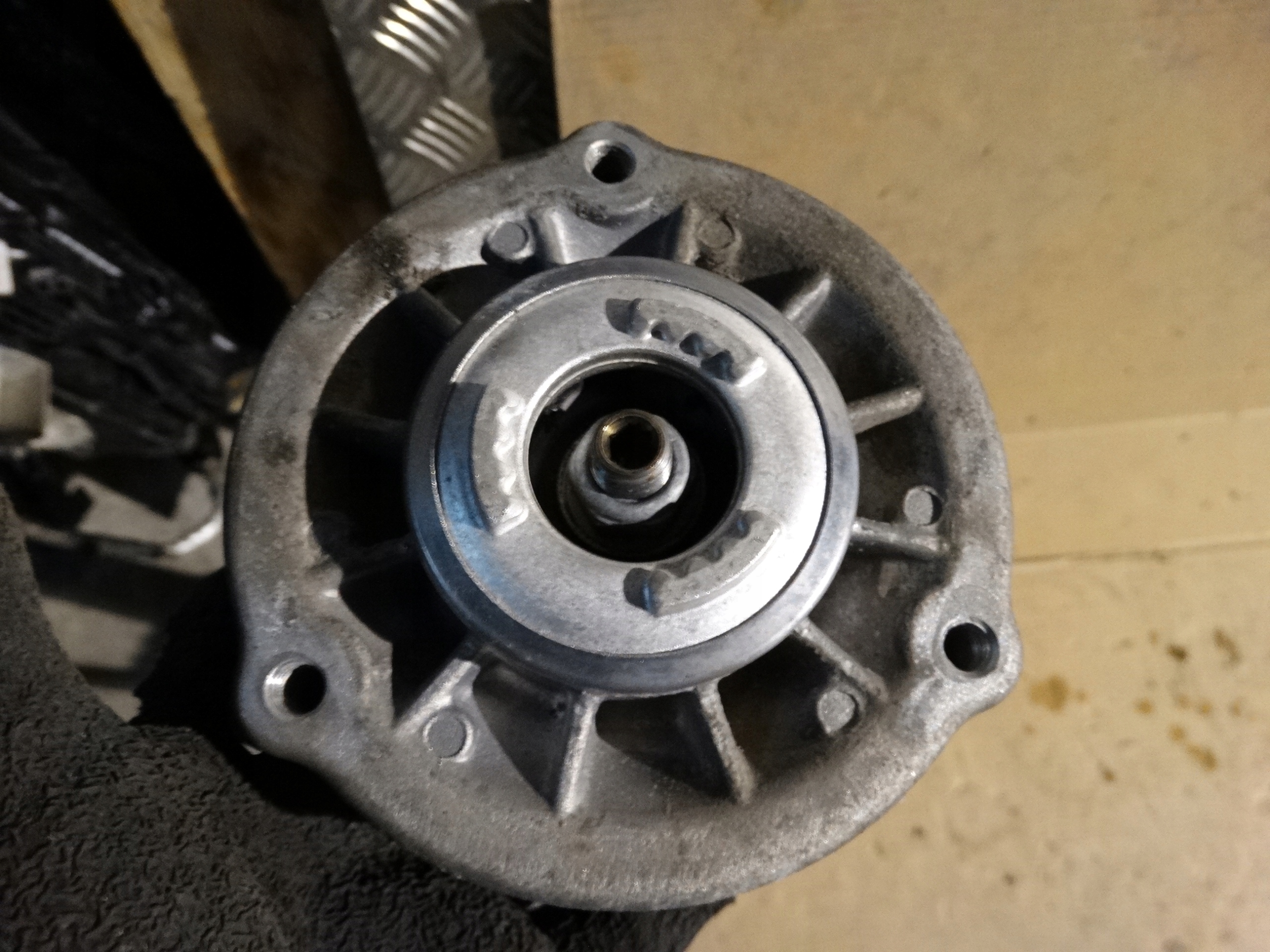 IDEALNY shock absorber front right BMW G30 1 9