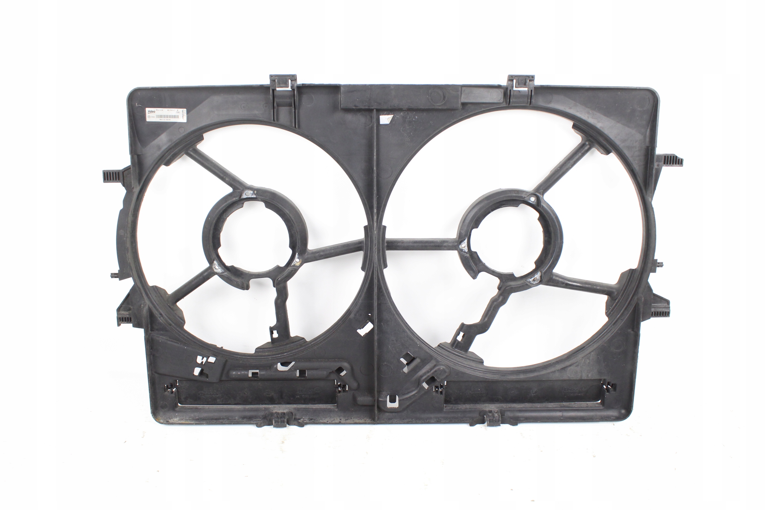 8K0121003M - Рамка корпус вентиляторів AUDI A4 B8 2.7 3.0 TDI