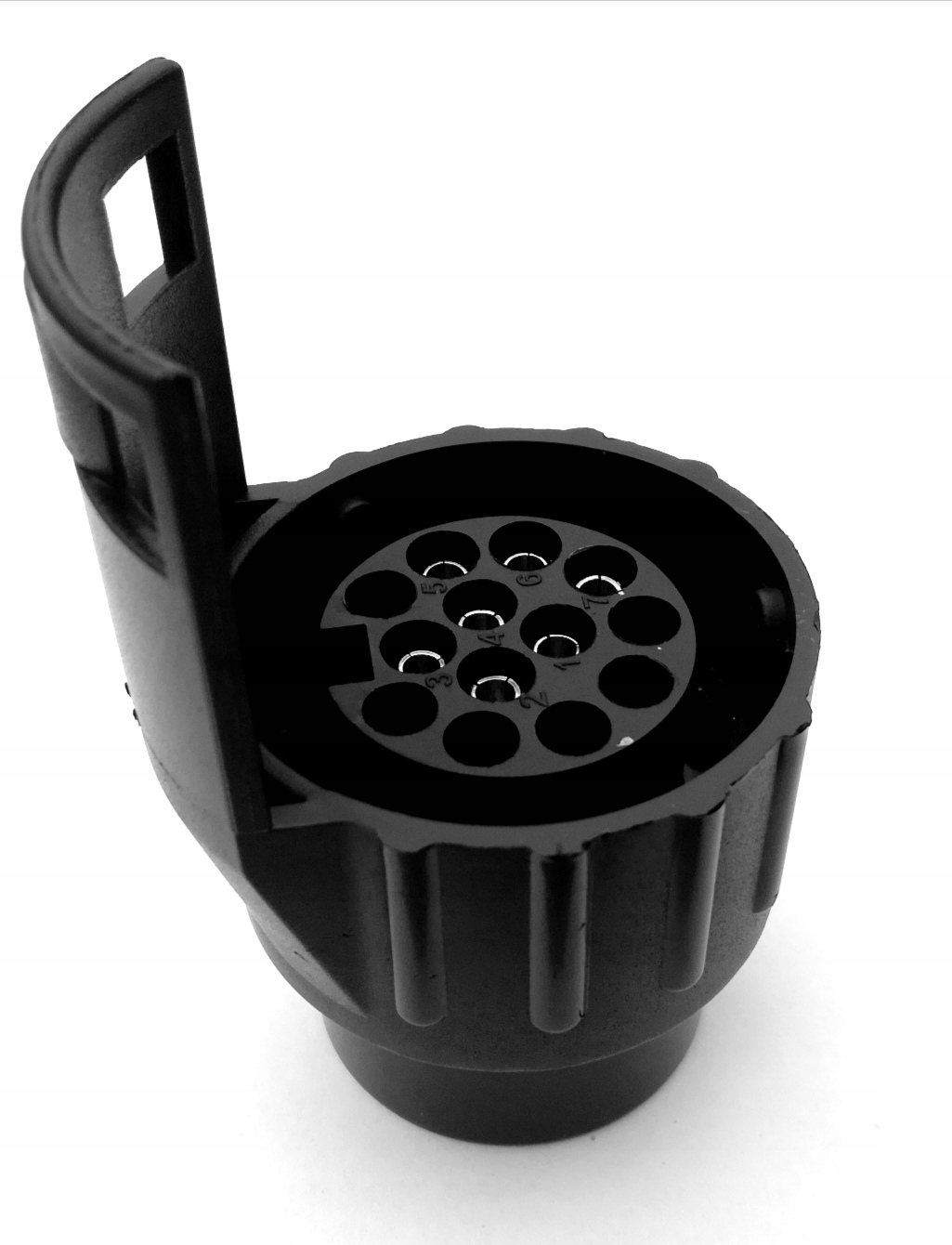 REDUKCJA 7/13 PINÓW PRZYCZEPA ADAPTER PRZEJŚCIÓWKA Waga produktu z opakowaniem jednostkowym 0.5 kg