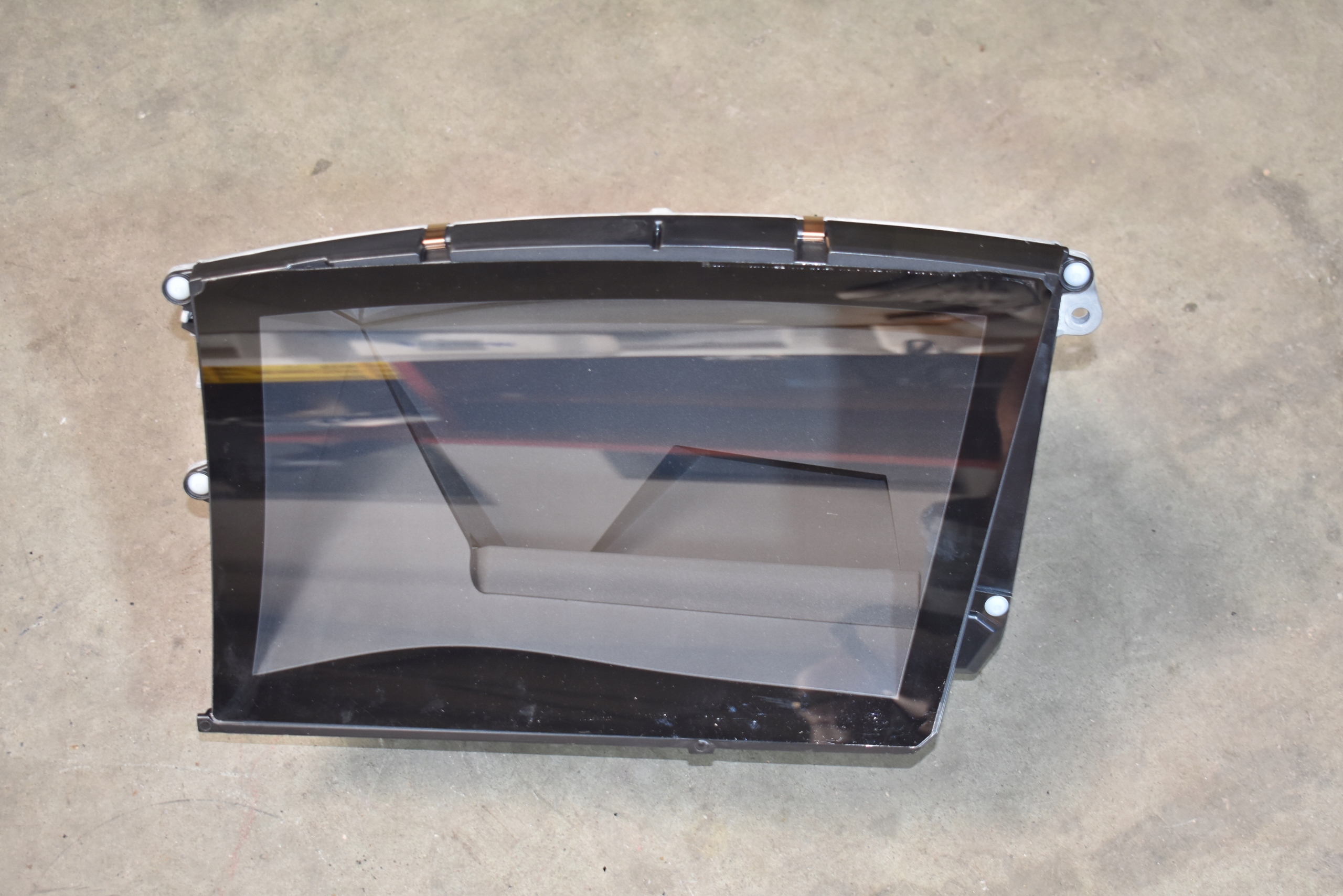 IDEALNY display HEAD-UP MERCEDES W206 1