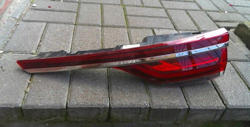 RENAULT TALISMAN KOMBI 20- LIFT LAMPA TYLNA PRAWA WEWNĘTRZNA KLAPA LIFT