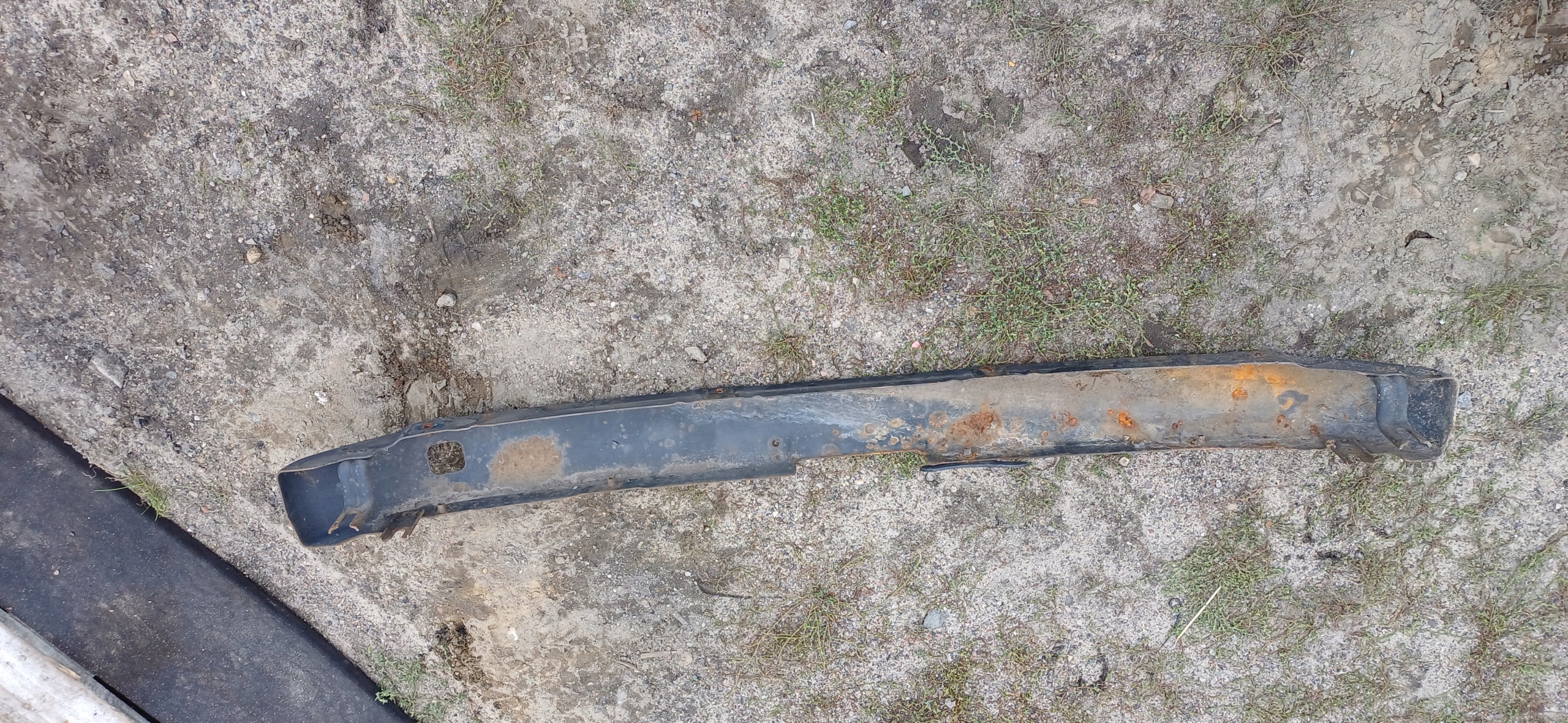 MERCEDES W203 bumper support below towing A2036101025