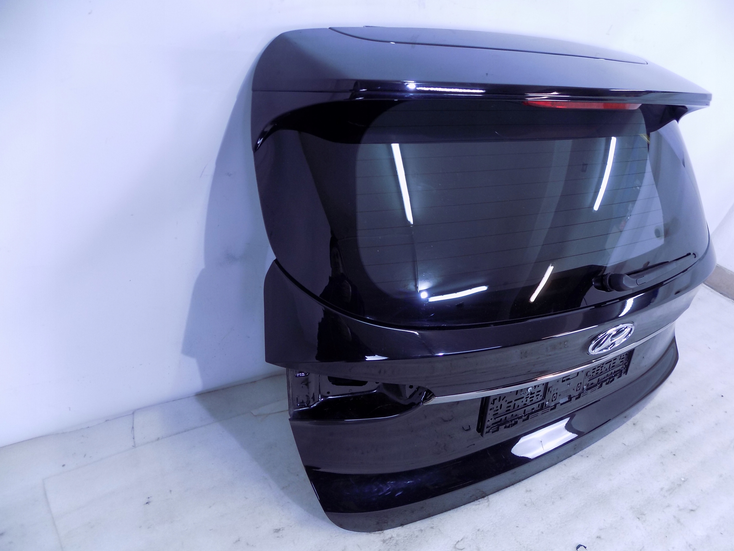 HYUNDAI SANTA FE IV KLAPA TYŁ CZARNA NKA KAMERA Typ samochodu 4x4/SUV