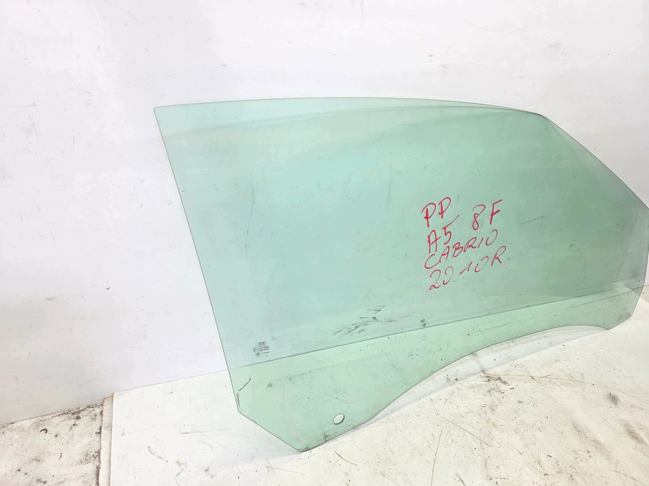window side door right front AUDI A5 8F CABRIO 2010 year