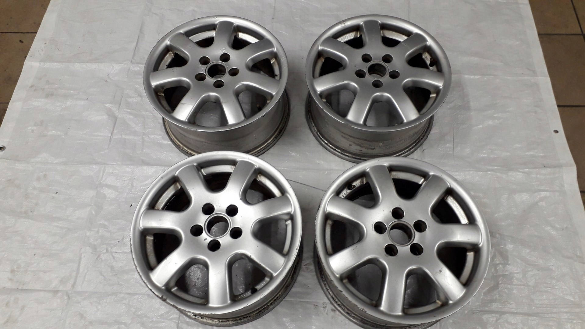 FELGA ALUMINIOWA VW CENTRA 15 CALI 5X100 7JX15H2 ET38 AUDI SEAT SKODA VW