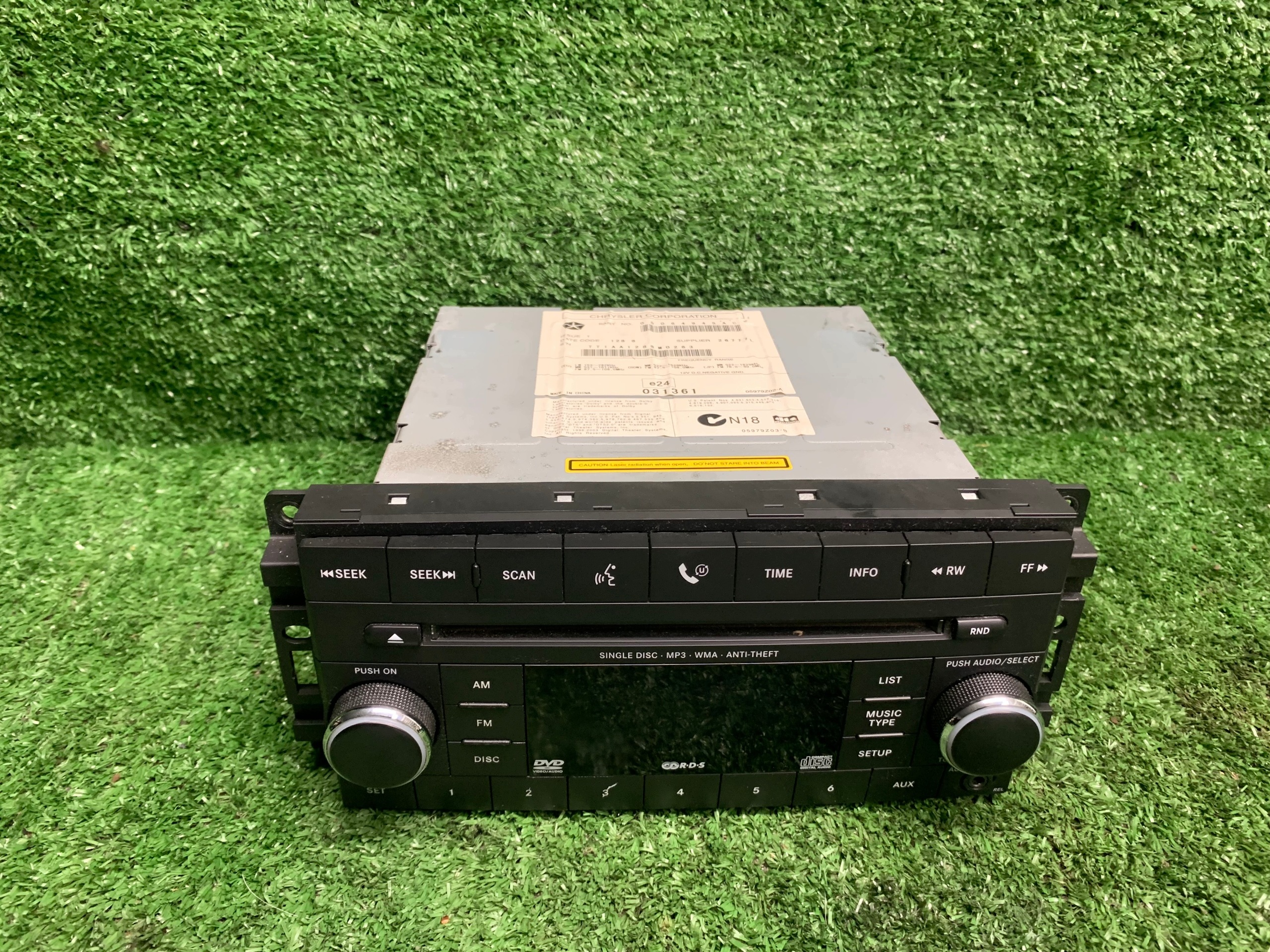 CHRYSLER 300C RADIO Z navigation 05064945AC