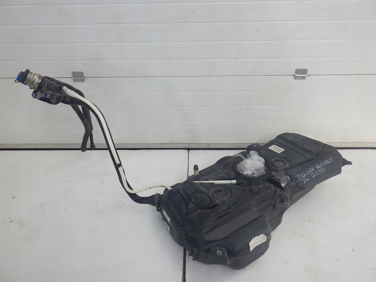 5QF201021KQ - VW TIGUAN II 5NN 2.0 TDI ALLSPACE ТОПЛИВНЫЙ БАК