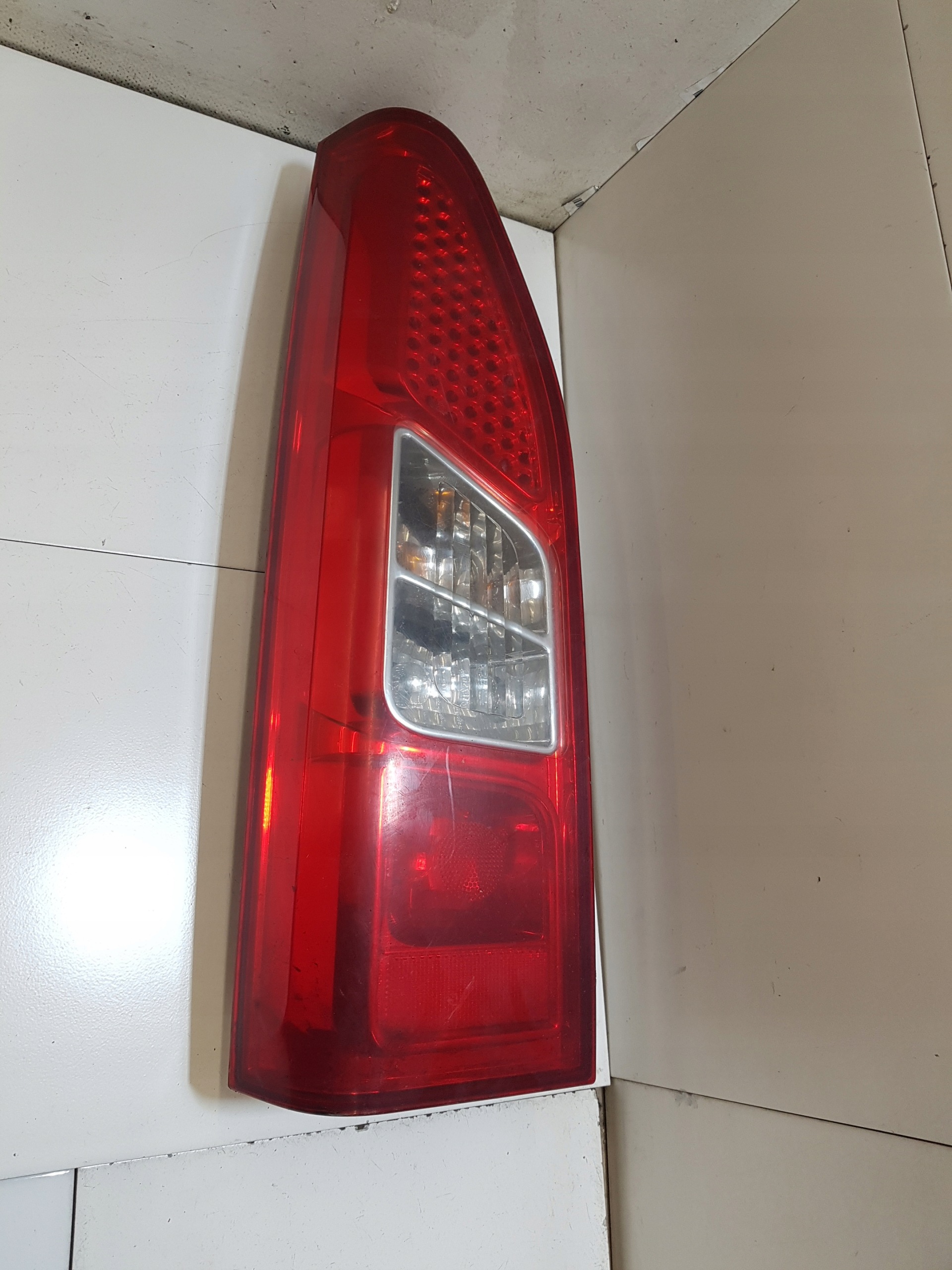 light left rear CITROEN BERLINGO 2 08-18r