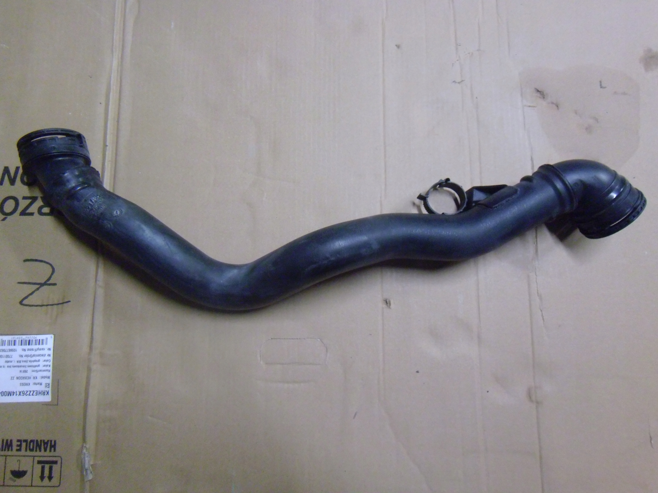 315616912 - ТРУБА ИНТЕРКУЛЕРА ШЛАНГ OPEL ASTRA K 39201788