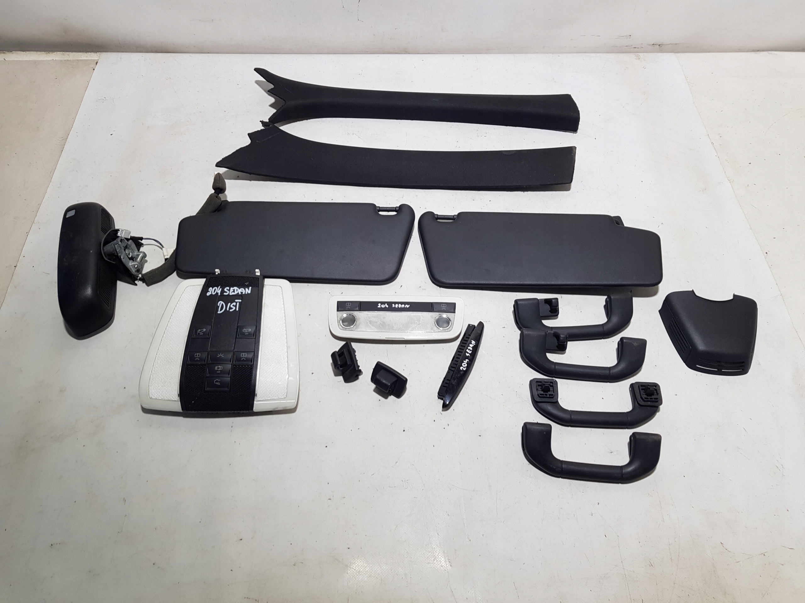 MERCEDES W204 sedan AMG black, inner pillars light plastics