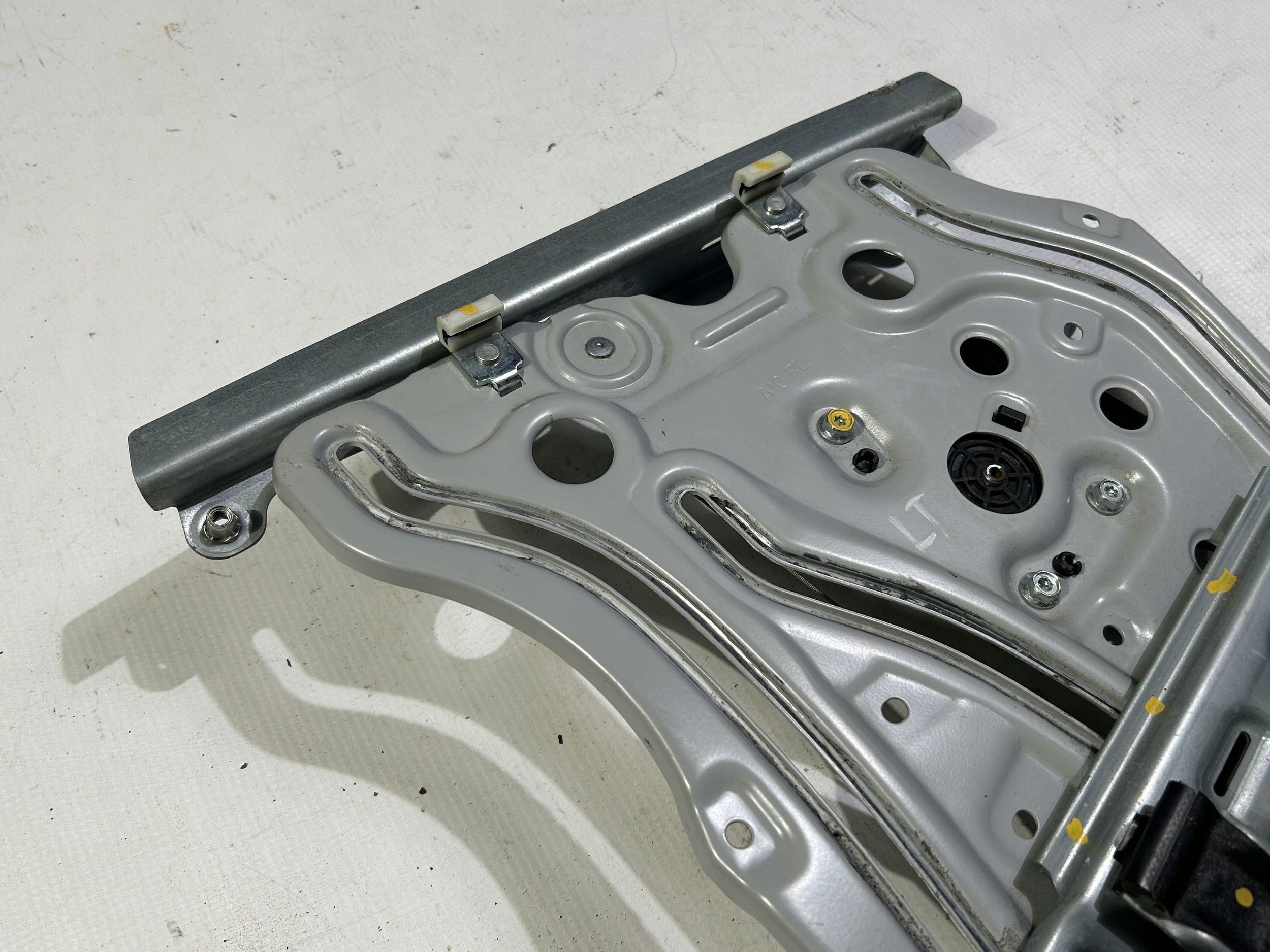 mechanism windows rear part left Chevrolet Camaro cabrio 2016r