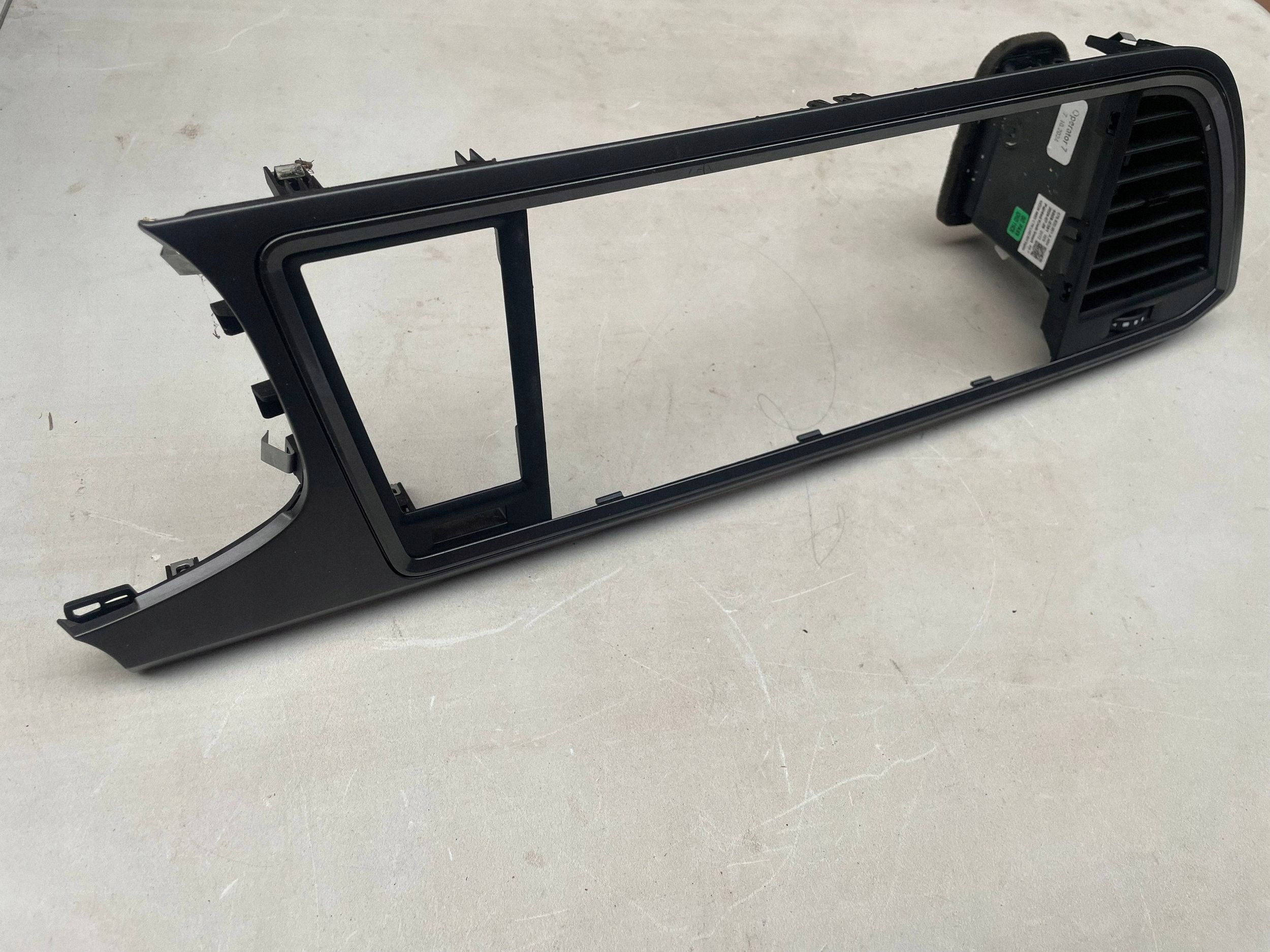 CUPRA SEAT ATECA KRATKI des lüfters 576820951A PATRZ FOTO @A