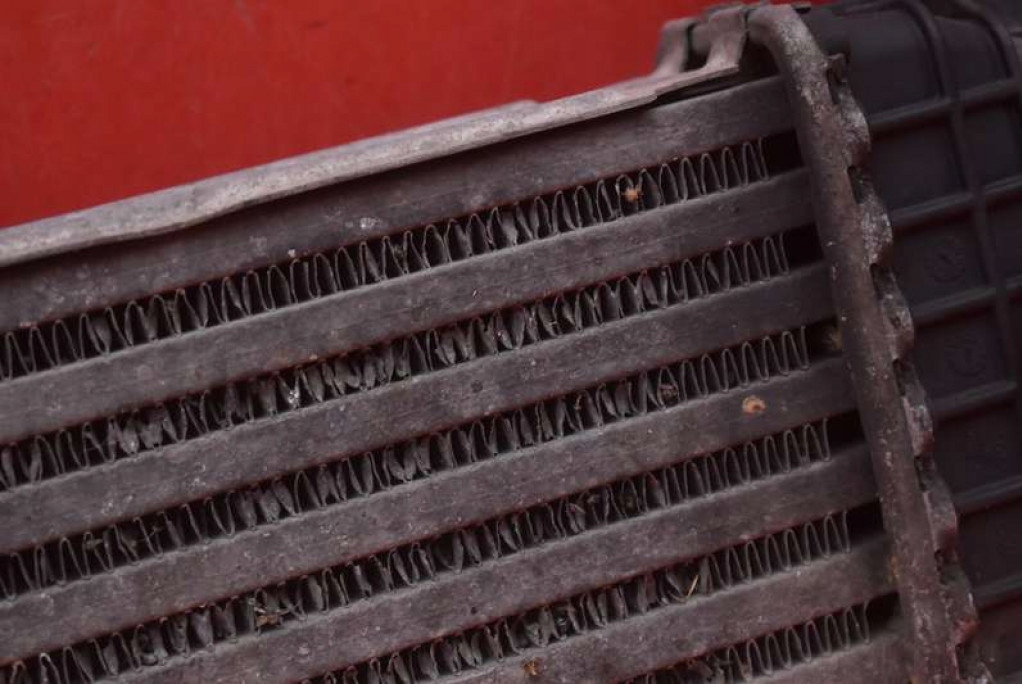 radiator intercooler VOLVO V50 1.6 D 110 KM 03-11