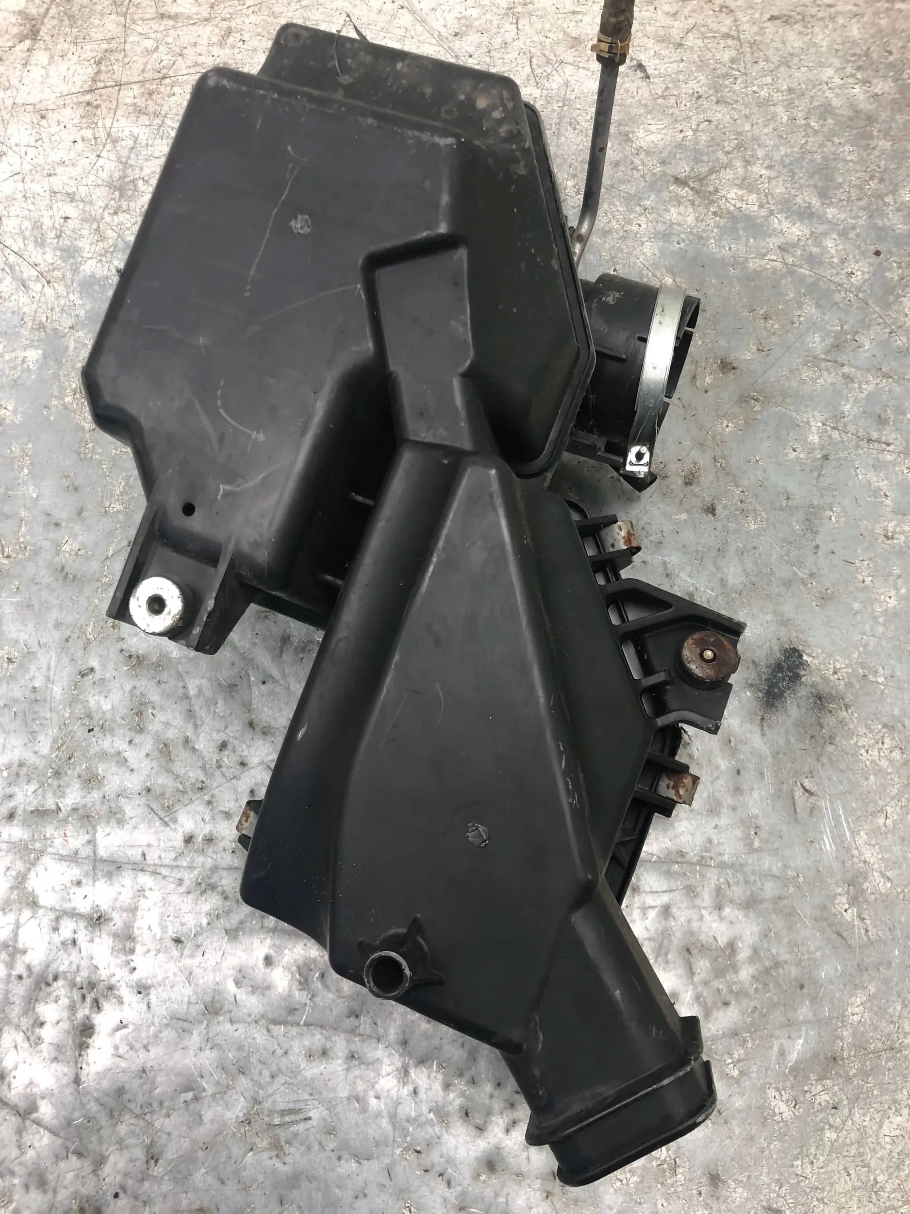 Gehäuse filter luft HONDA CIVIC VIII UFO