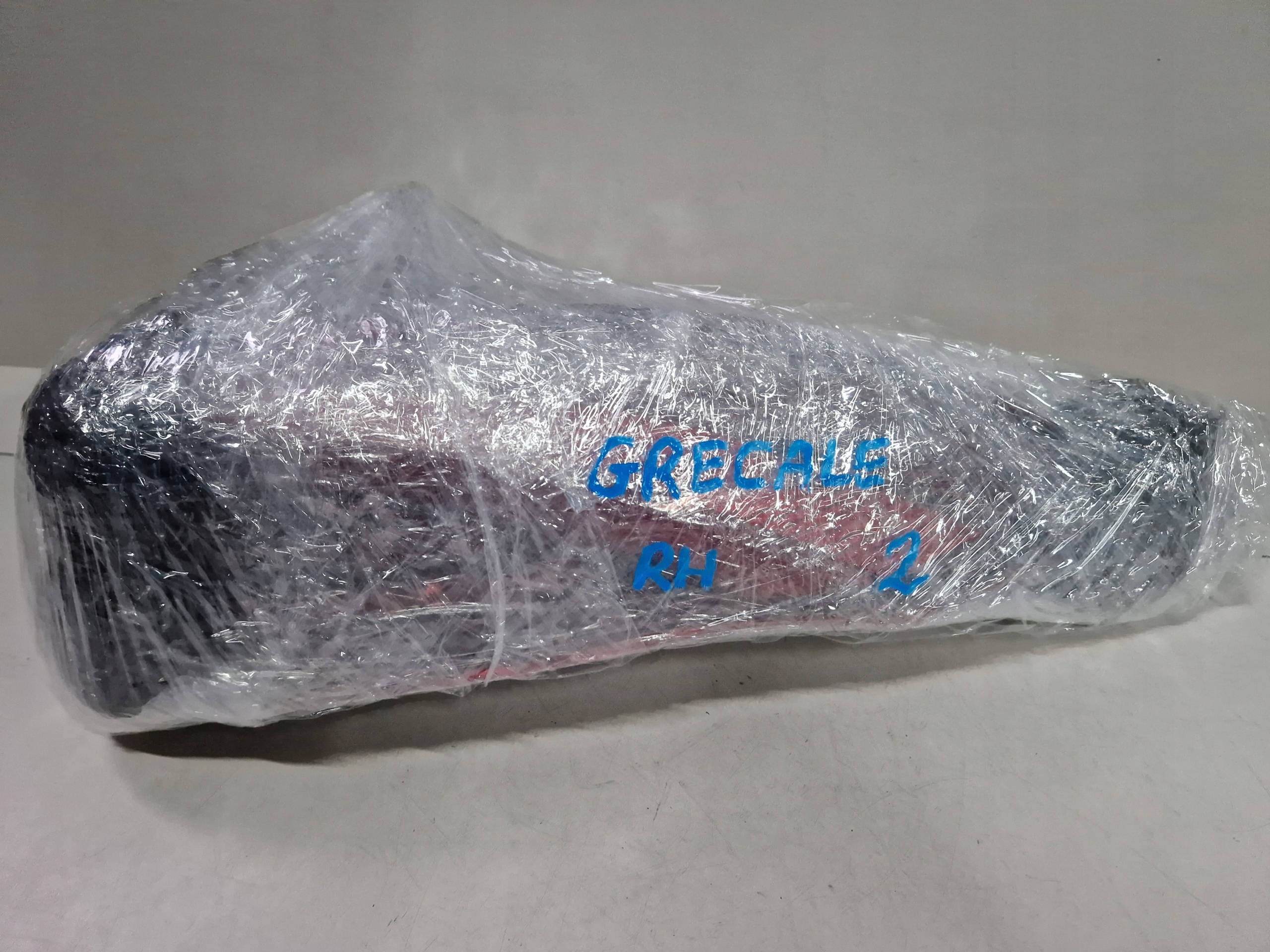 фонарь правый MASERATI GRECALE M182 670157329