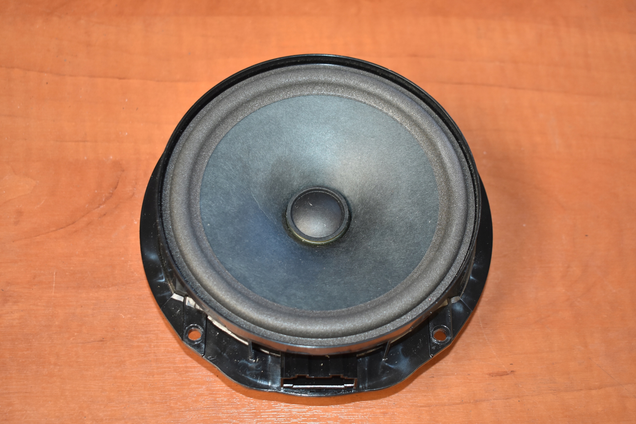 perfect condition speaker AUDI VW 1 9