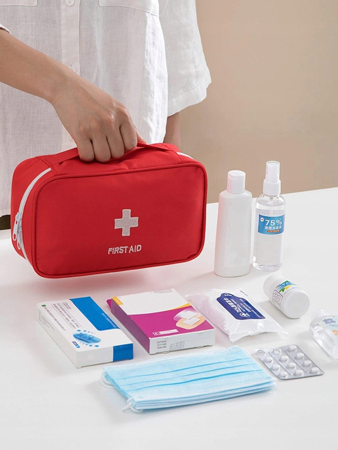 PODRÓŻNY ORGANIZER NA LEKARSTWA APTECZKA TURYSTYCZNA Kod producenta ORGNALEKMEMPHIS-2