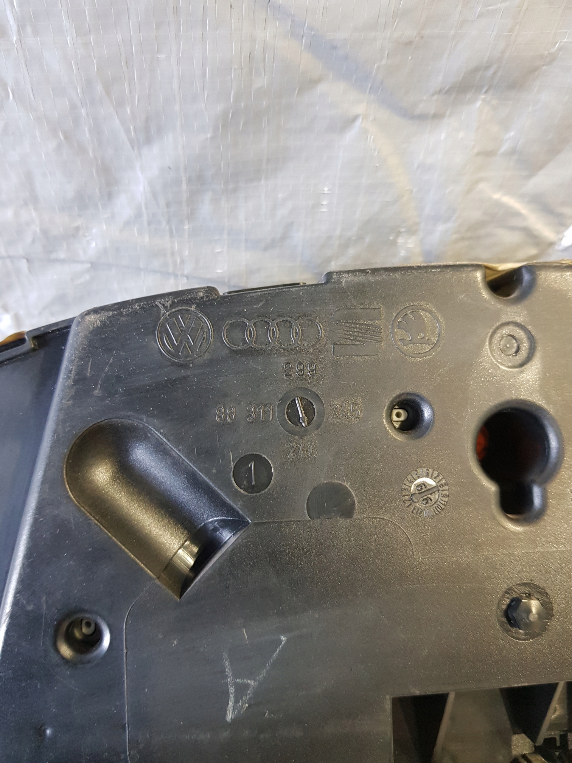 AUDI A3 8L 1.6B dials dials 8L0919860E
