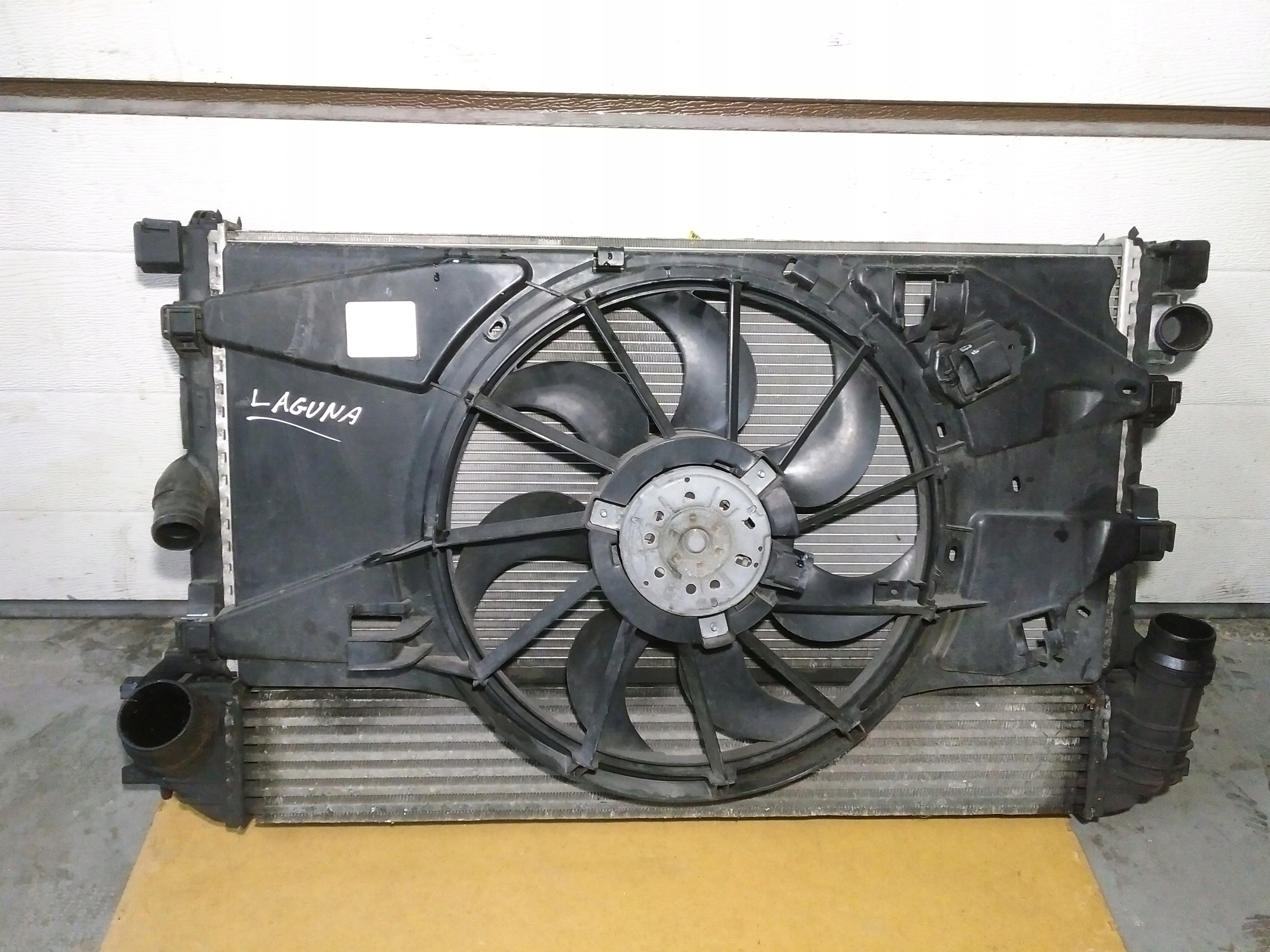 Laguna 3 III 2.0 dci chłodnica Intercooler wentyla Producent części Renault OE