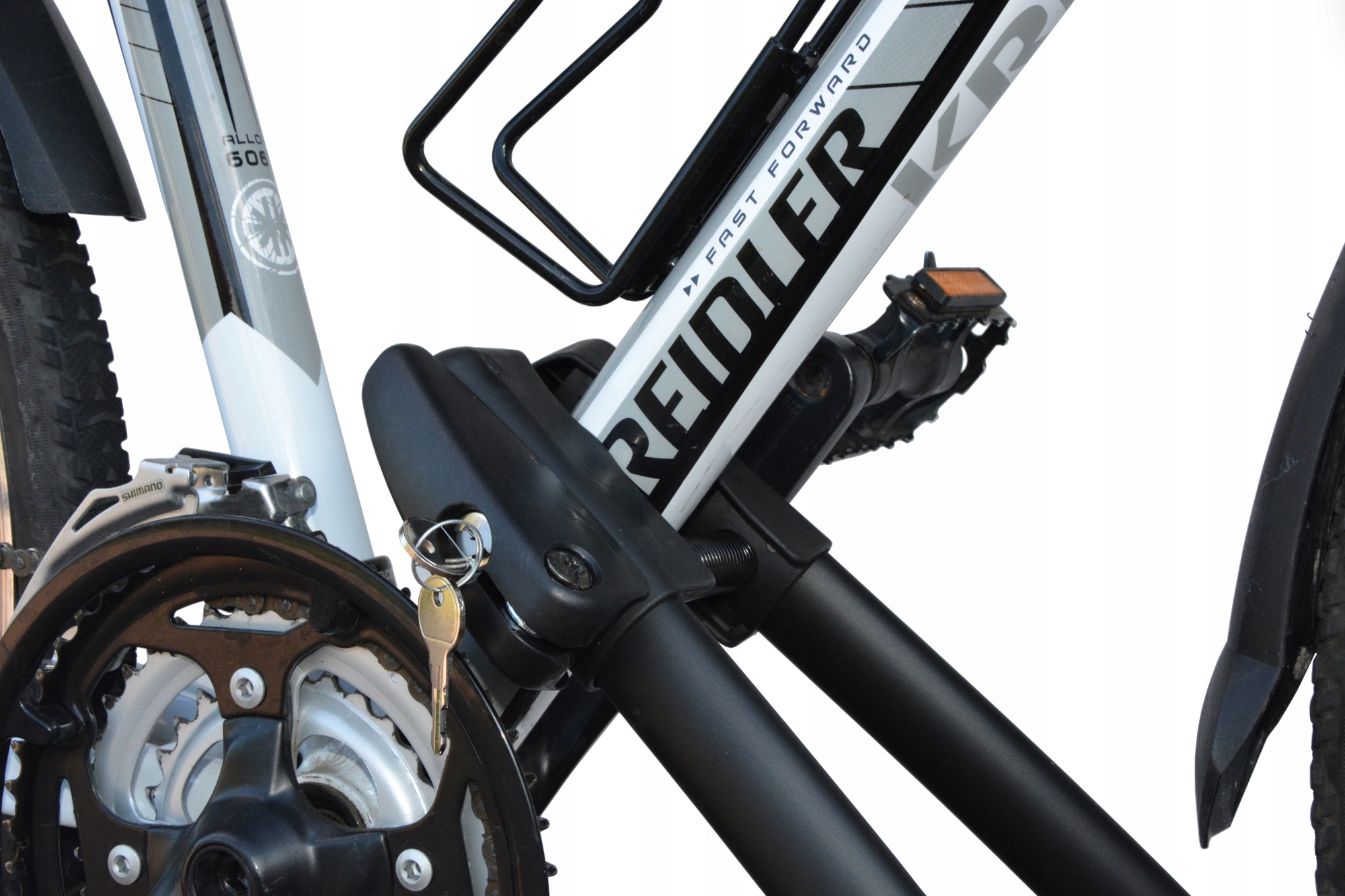 BAGAŻNIK ROWEROWY NA DACH AGURI ACUDA UCHWYT ROWEROWY DACHOWY NA ROWER Waga produktu 3.75 kg