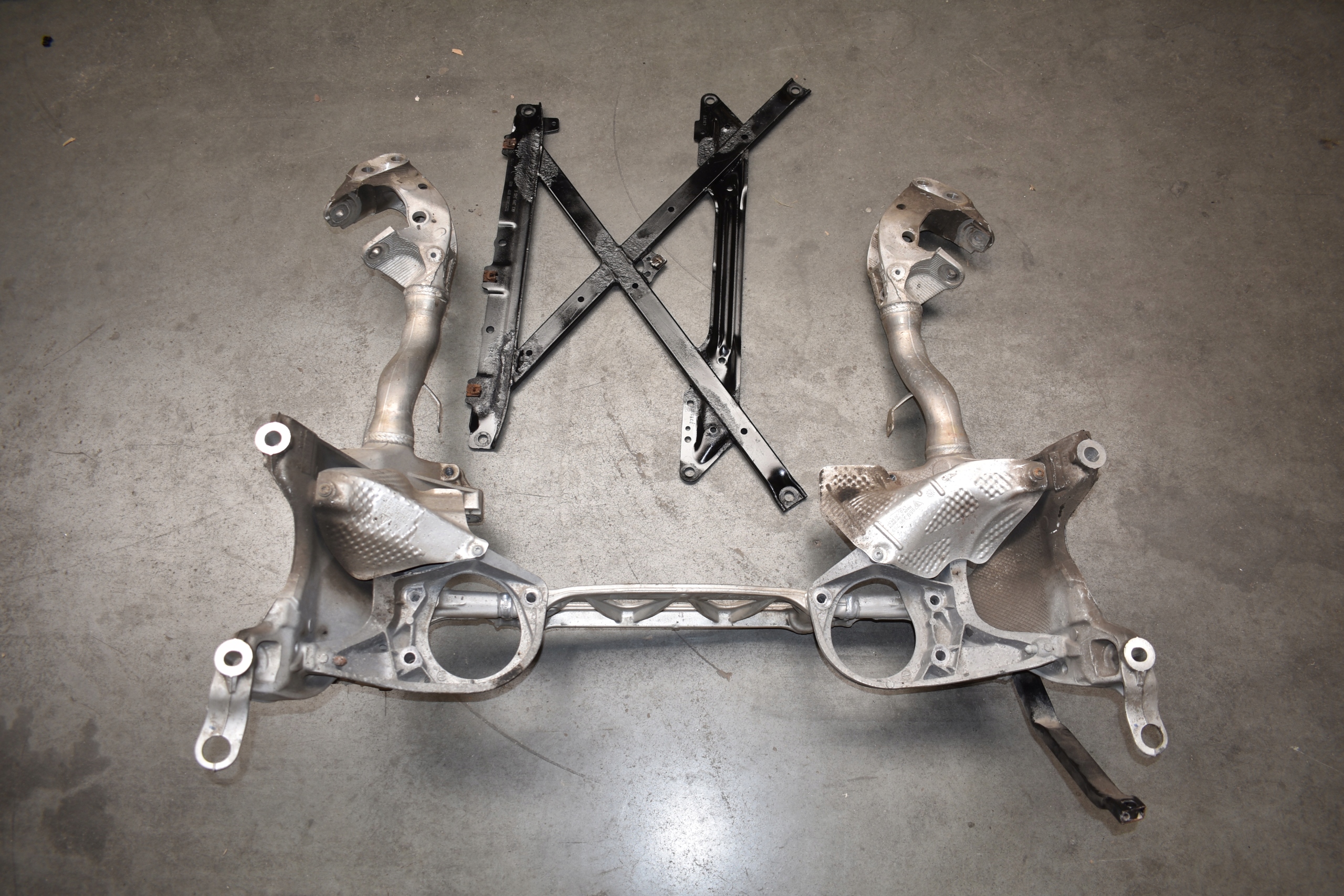IDEALNY subframe front front PORSCHE MACAN 1