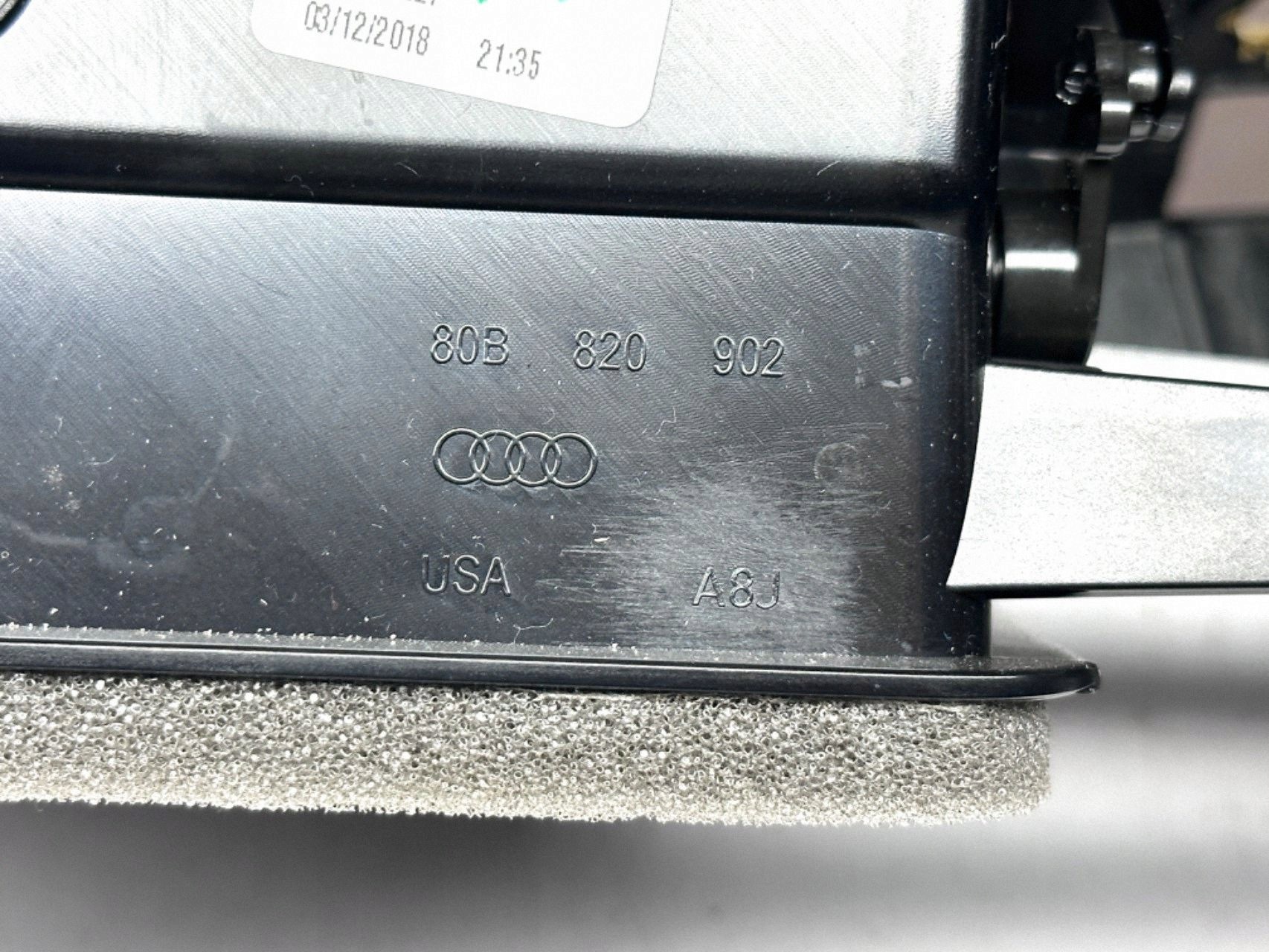 AUDI Q5 SQ5 80A FY grid air conditioning devices of the dashboard dashboard central 80B820902