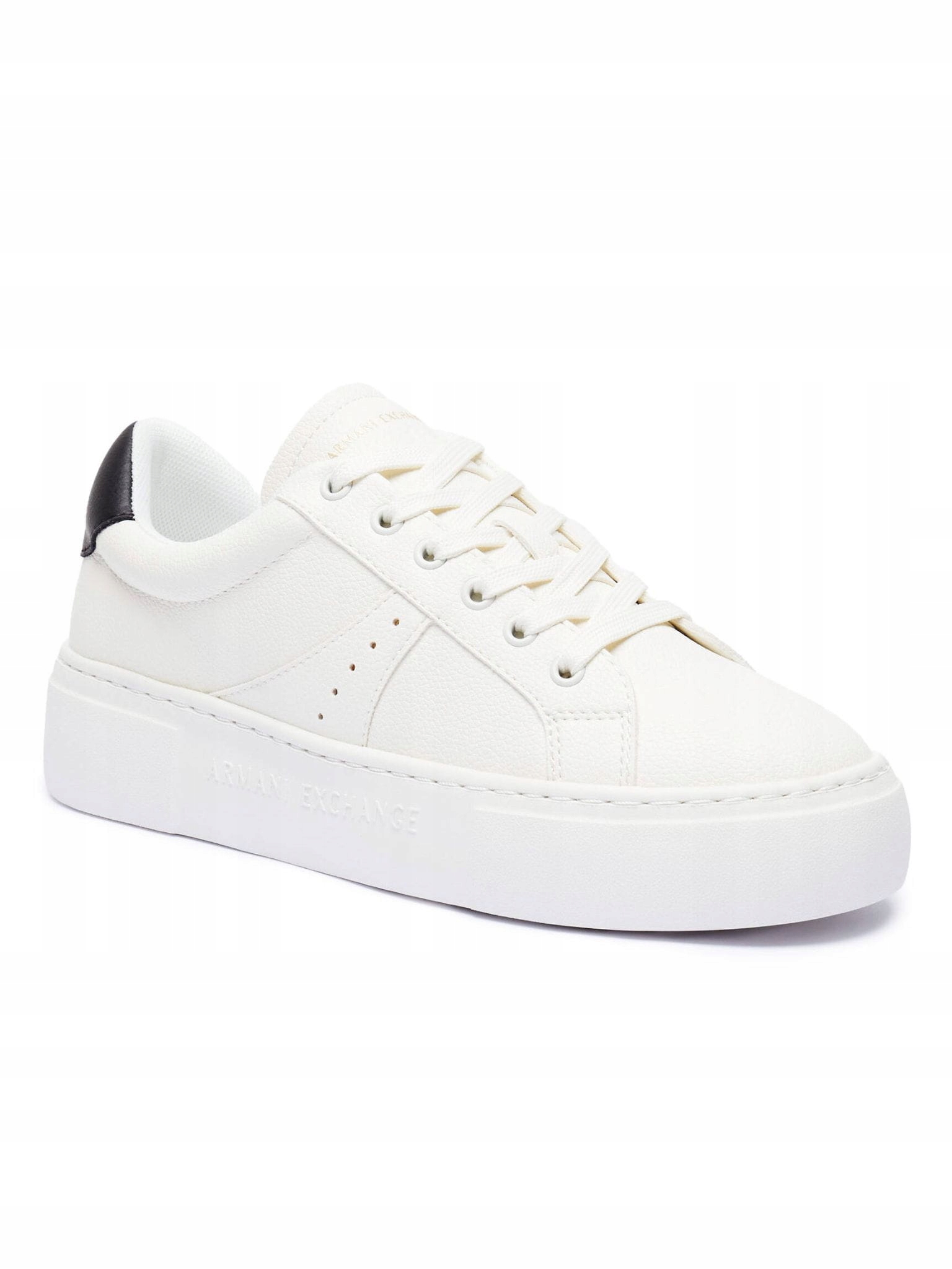 Dámské tenisky Armani Exchange XDX179 XV930 bílé Shoes: 39