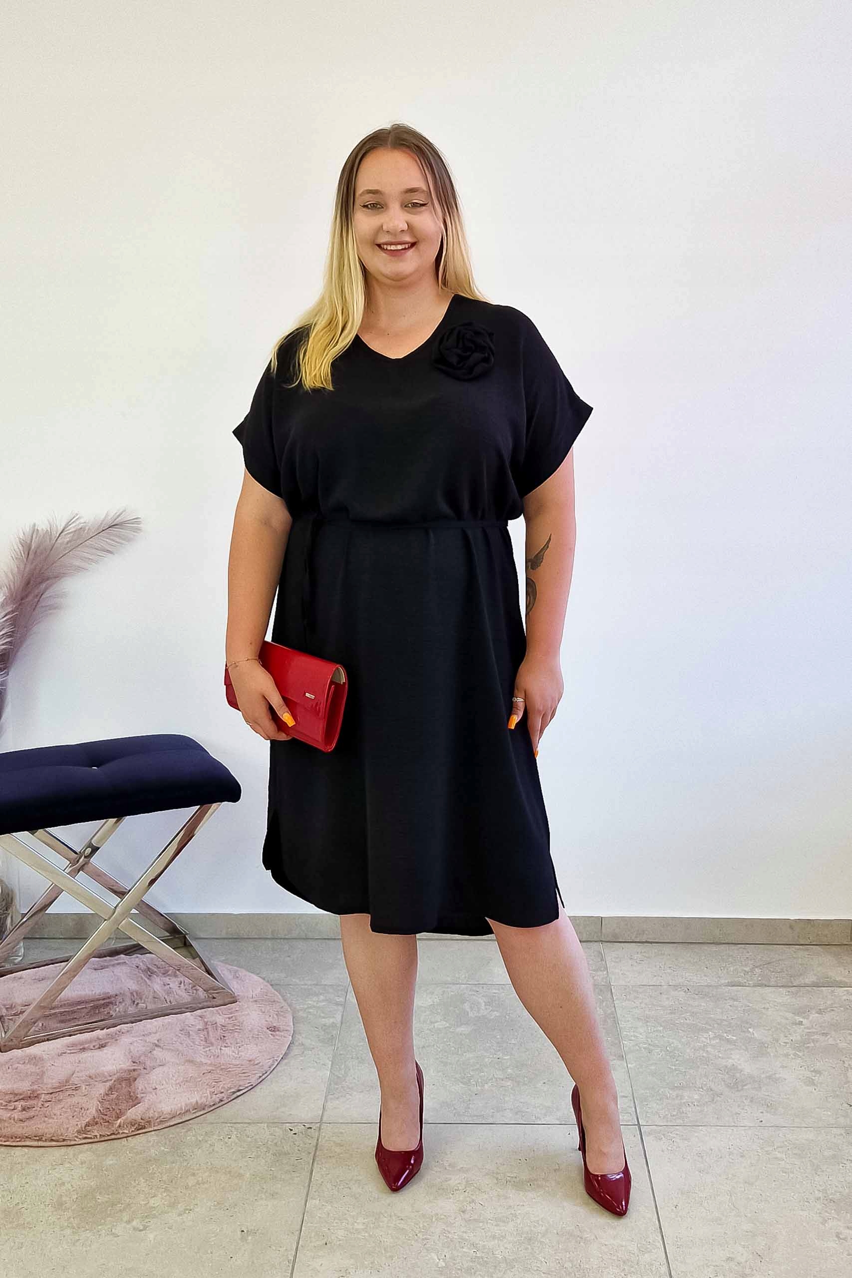 Elegantní vzdušná Šaty Maxi s odnímatelnou růží, černá, velikost M