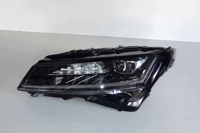 SKODA SUPERB III CRYSTAL LIGHTING LIFT 19- reflektor left light 3V1941015D