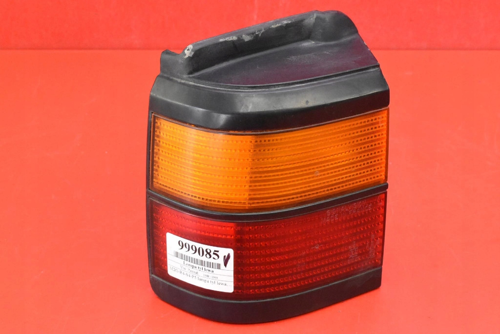 light left rear part rear 333945111 VW PASSAT B3 KOMBI 88-93
