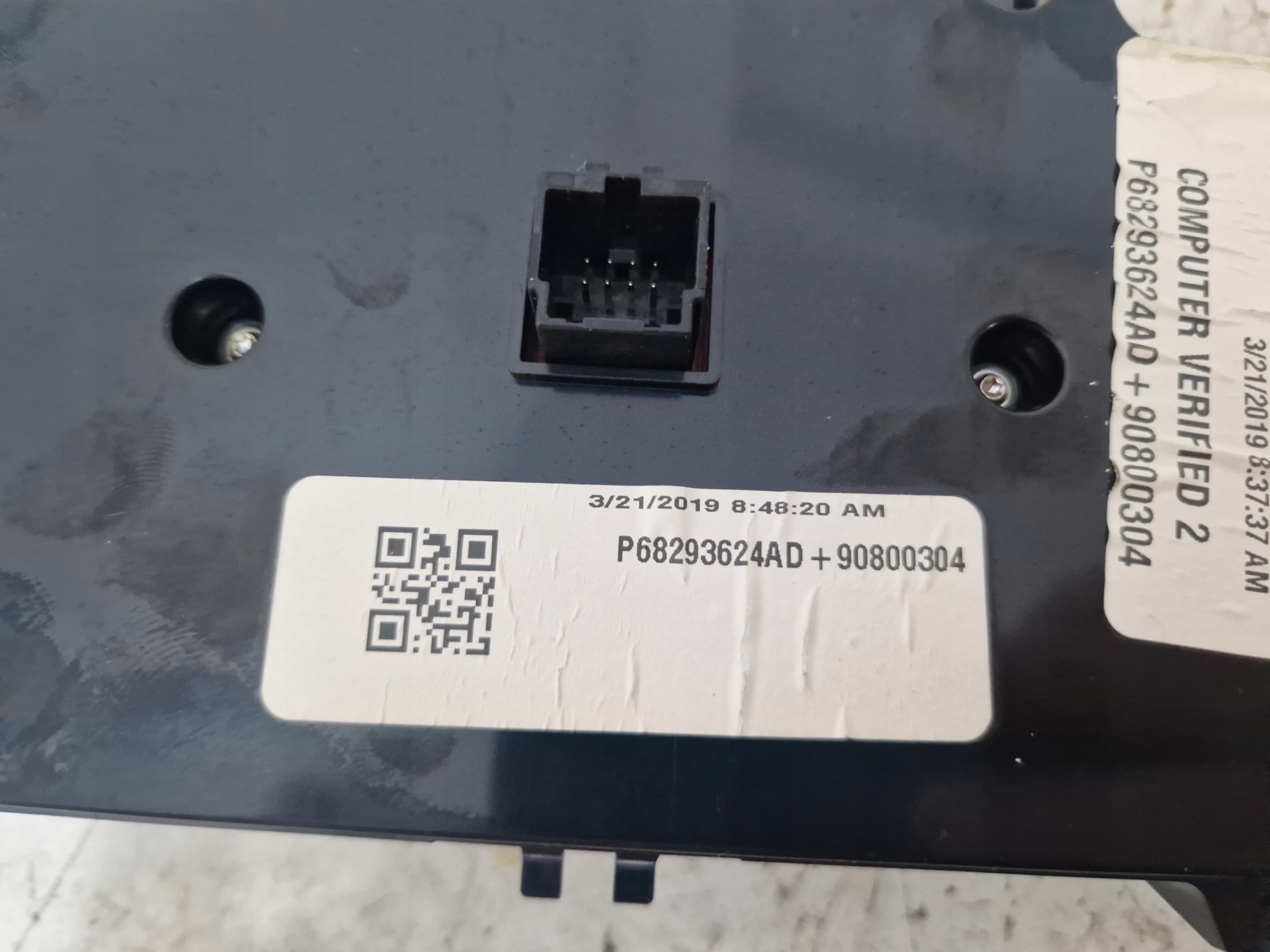 DODGE CHARGER 2019 vezérlö panel a klímának 68293624AD
