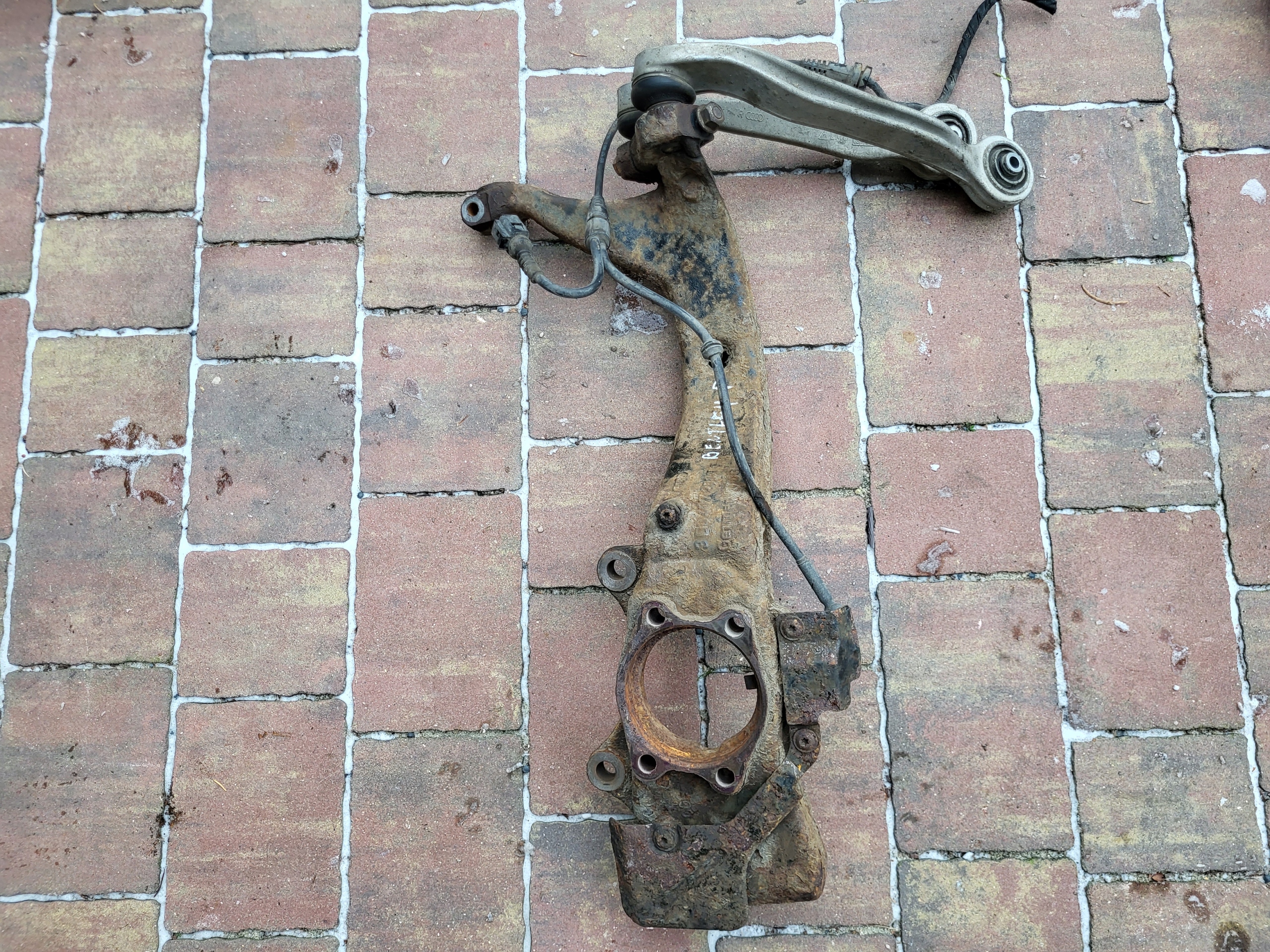 ЦАПФА ПРАВИЙ ПЕРЕД БЕНТЛІ КОНТИНЕНТАЛЬ GT