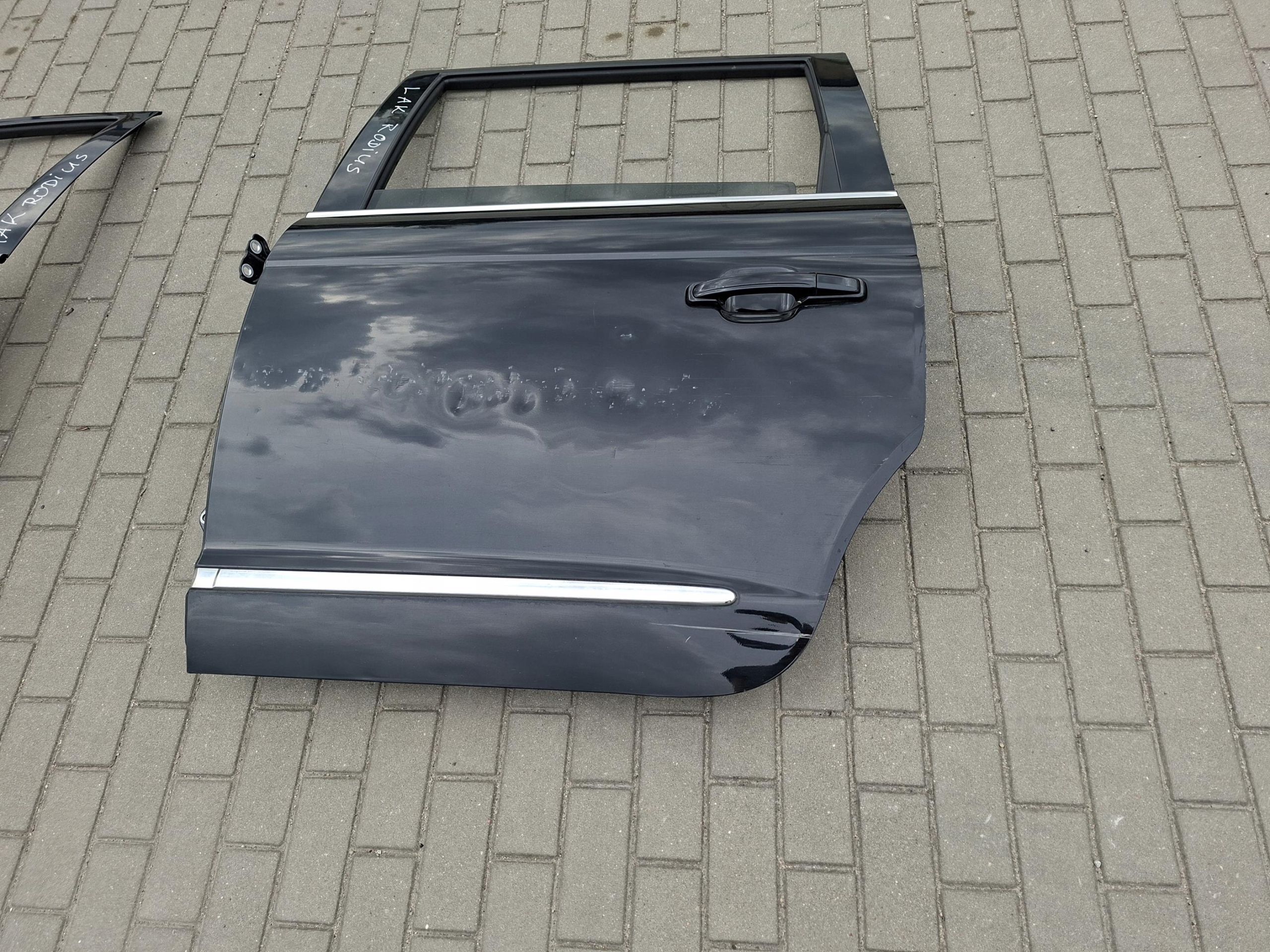 door rear part left rear. left SSANGYONG RODIUS II LAK