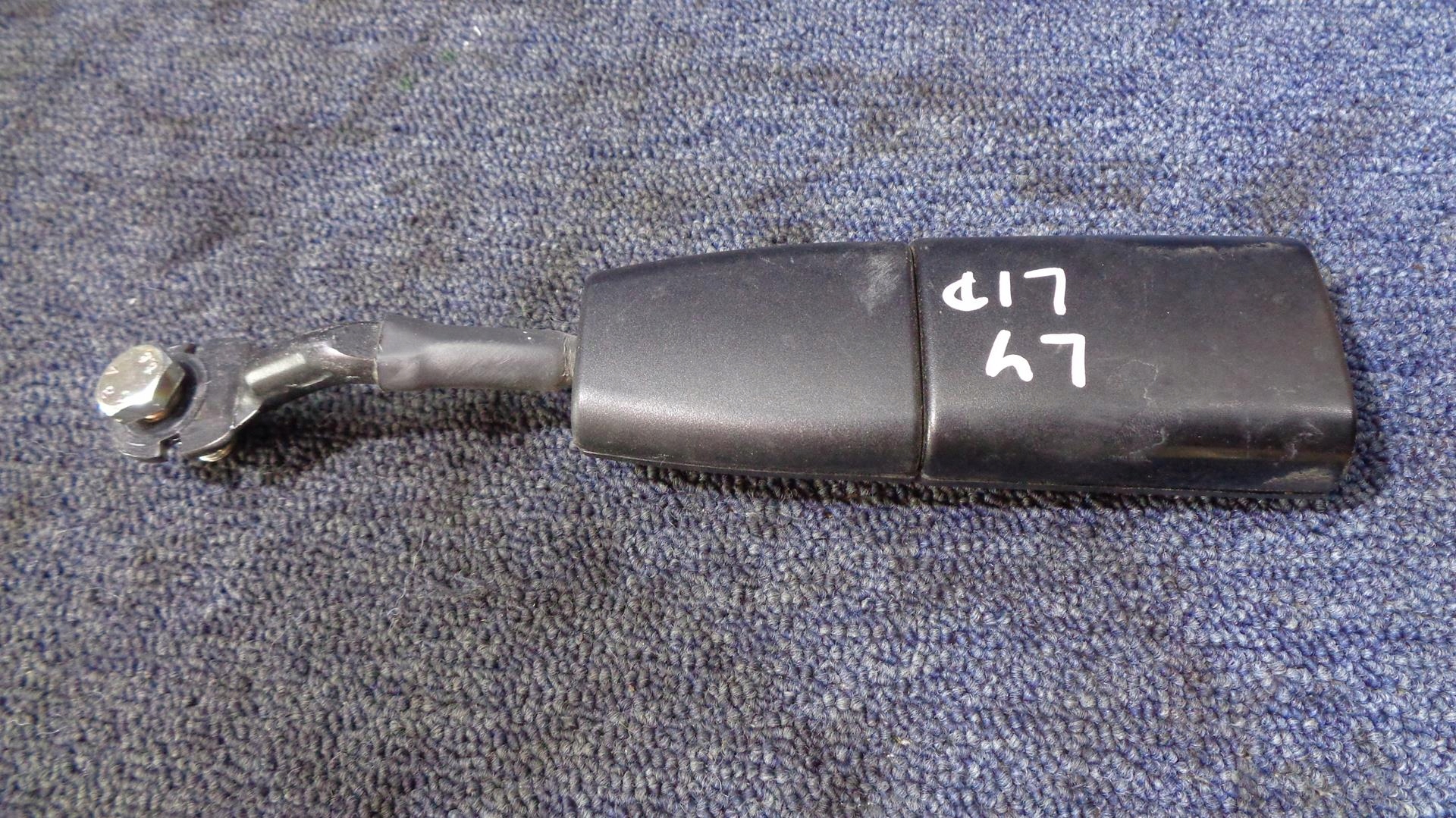 защелка ремня кресло lancia YPSILON 3d 2003-2011r. левая передняя