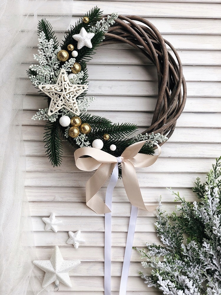 WIANEK ŚWIĄTECZNY GWIAZDKA WIENIEC STROIK NA DRZWI Kod producenta WS224