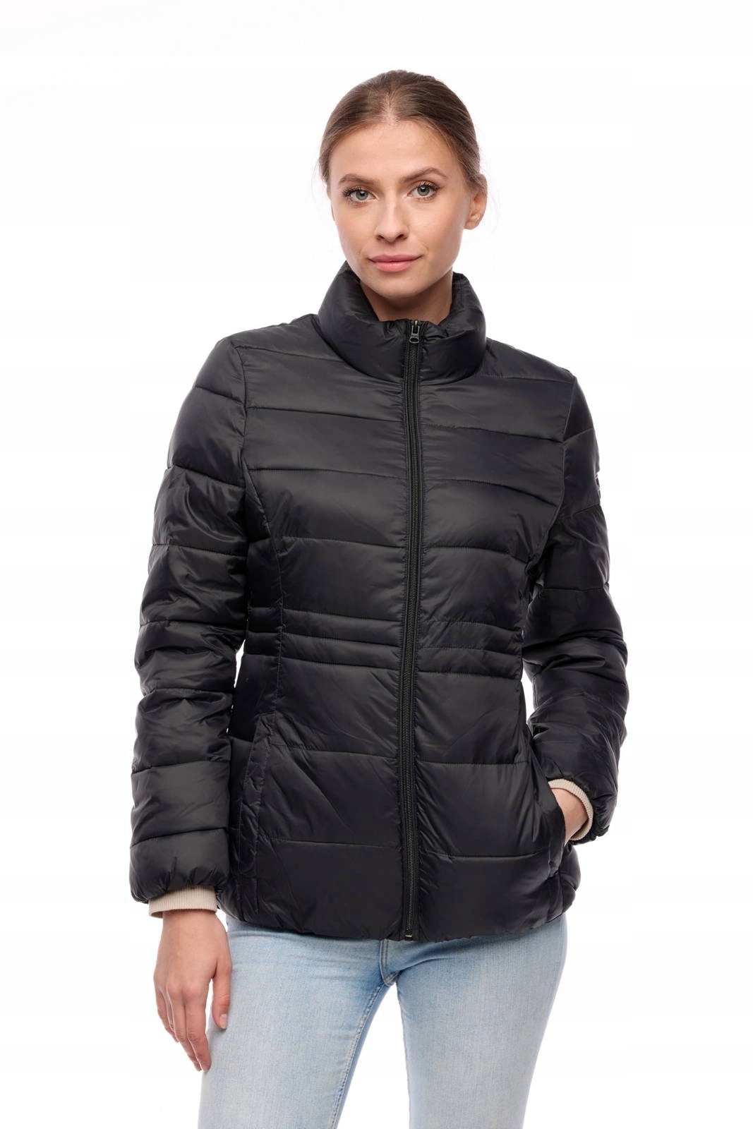 Dámská péřová bunda Wrangler Short Puffer Black W4104V501 Xs