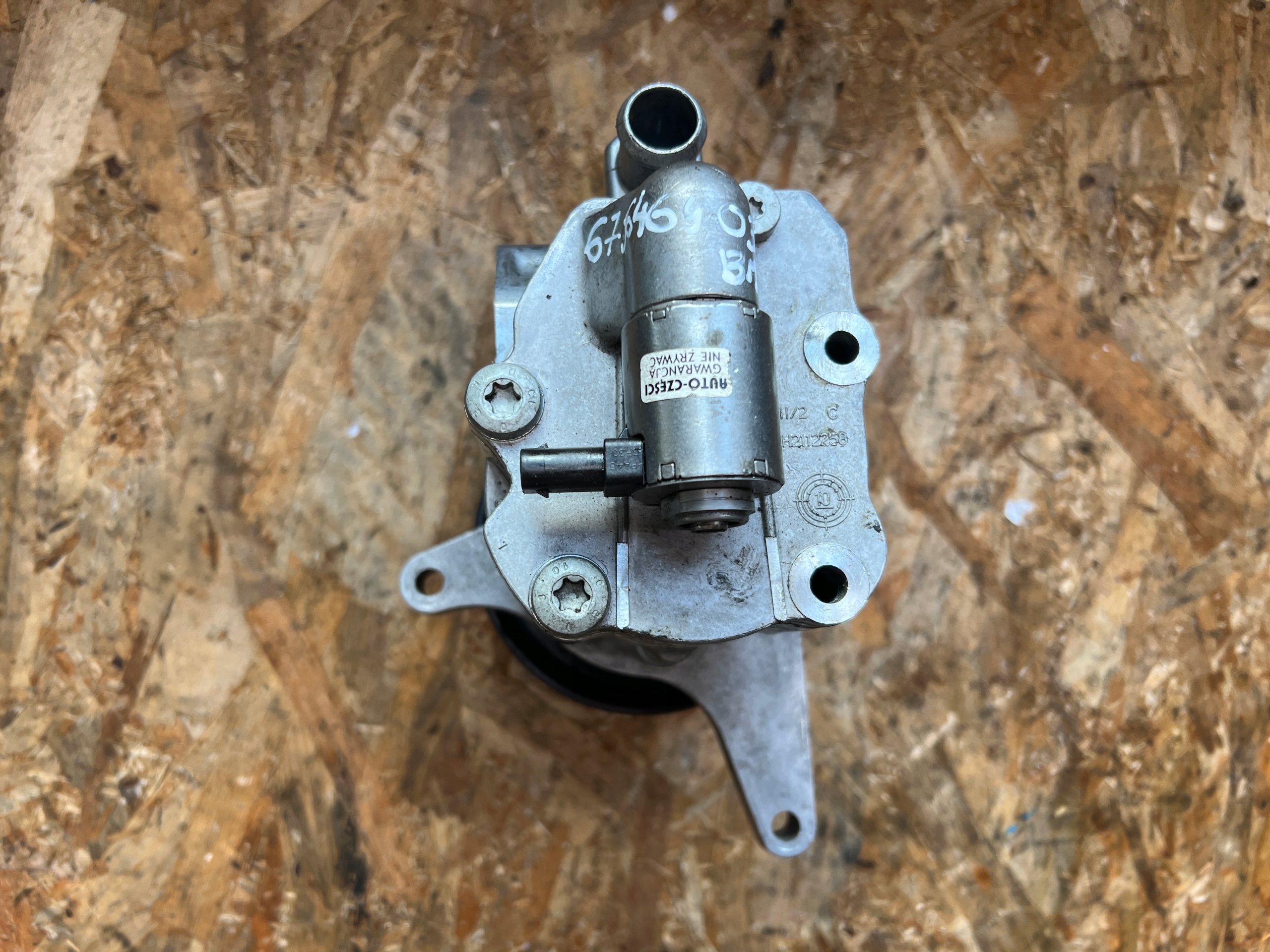 Pompa servosterzo BMW X5 E70 X6 E71 3.0D 5002447 679646403