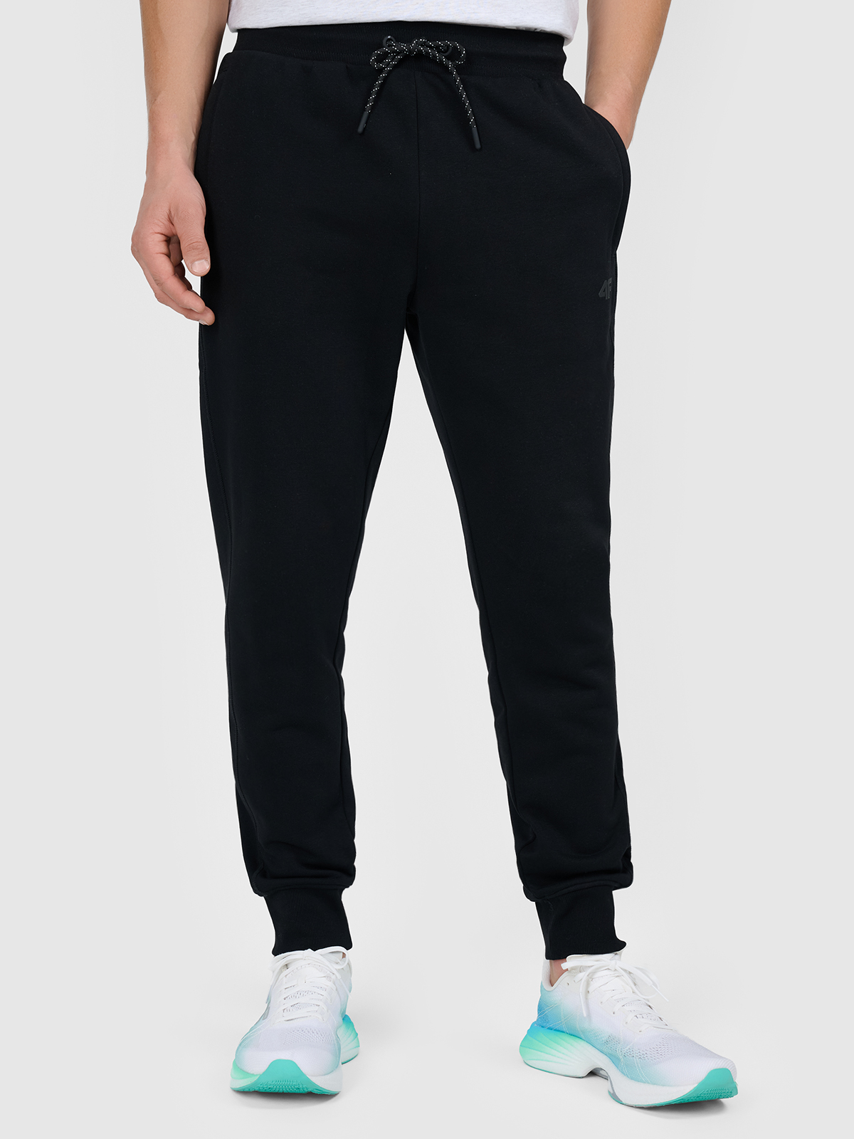 Pánské Černé Ležérní Kalhoty S Regular Fit Vlnou Na Zip 3XL 4F AW26