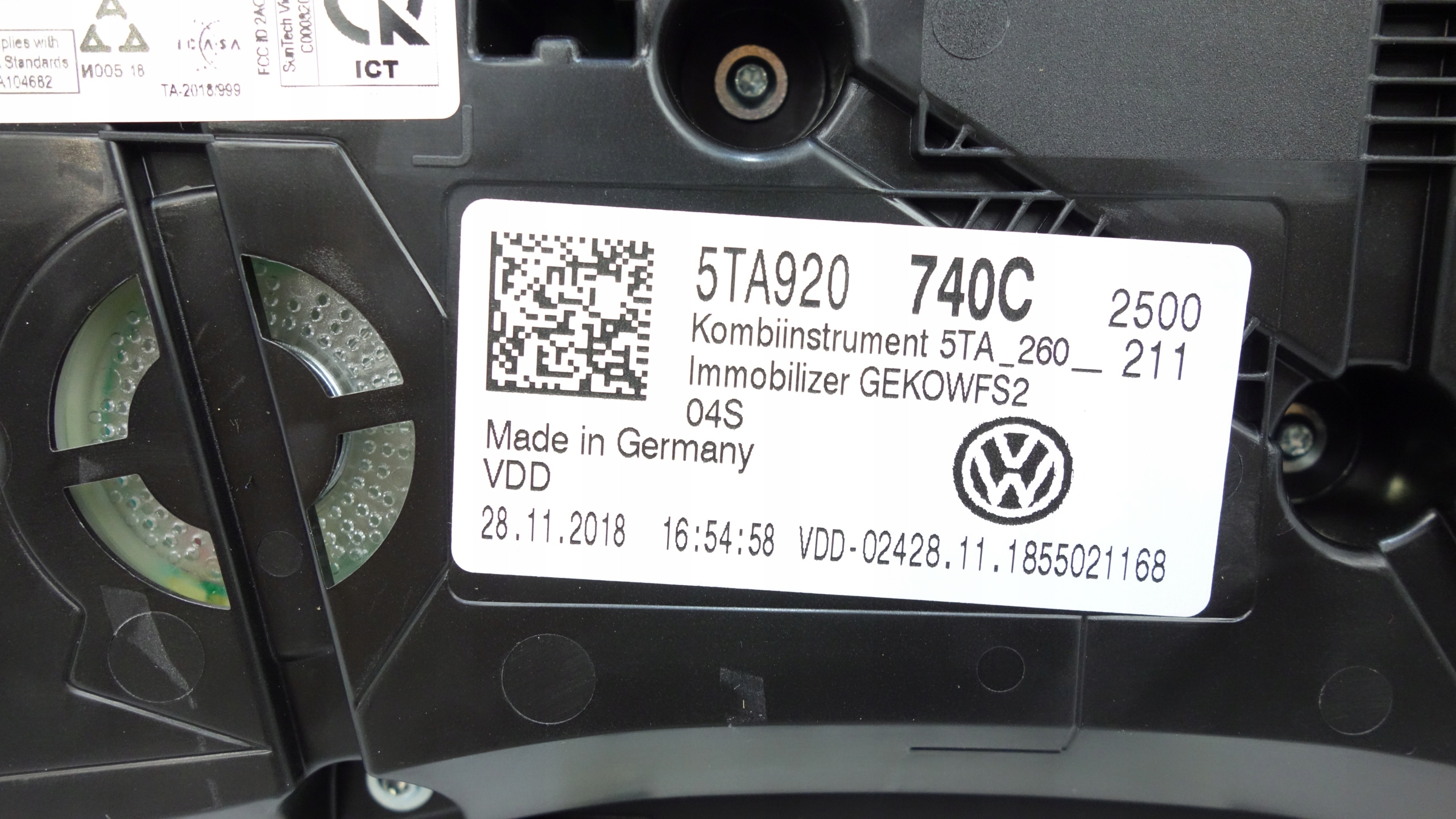 VW TOURAN III 2015- dials dials 46314KM 5TA920740C