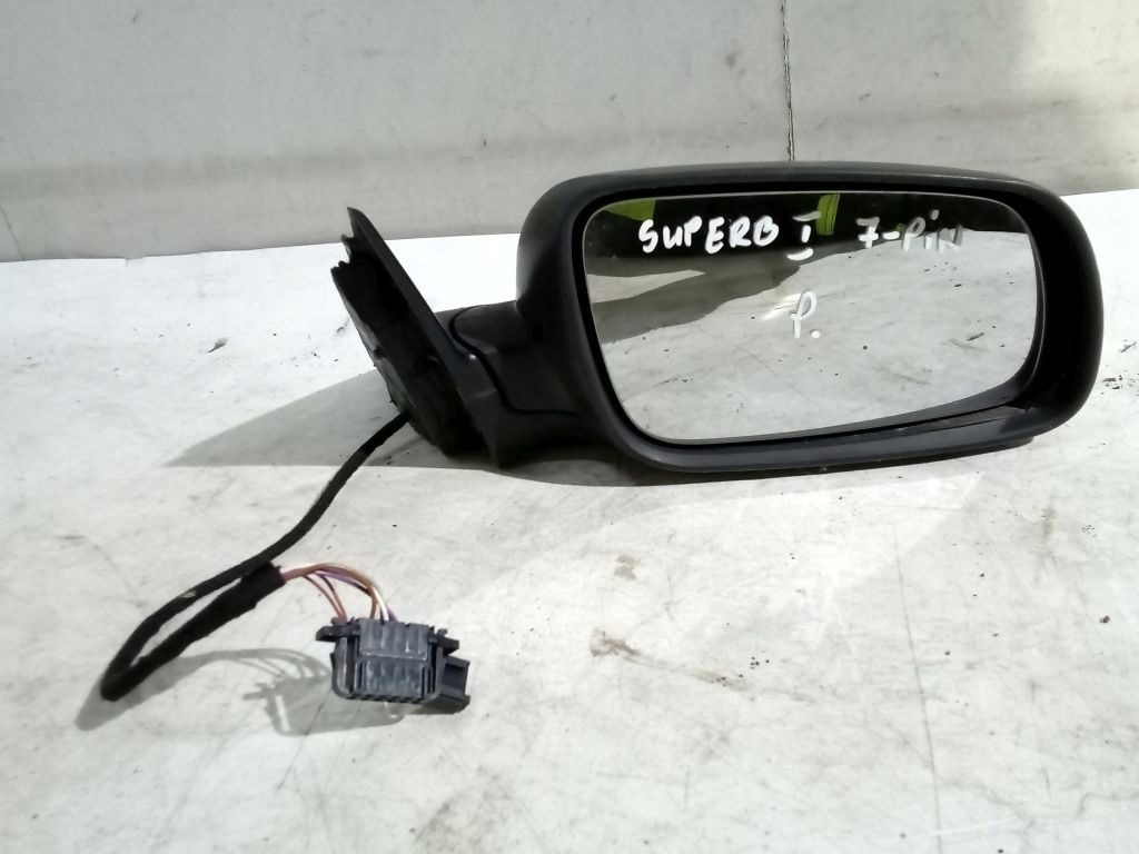 Skoda Superb and mirror right electrics 7 PIN